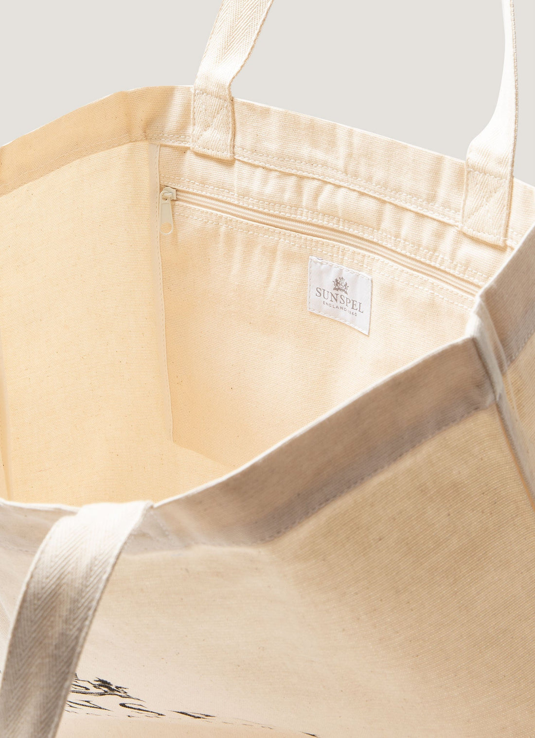 Tote Bag in Off White