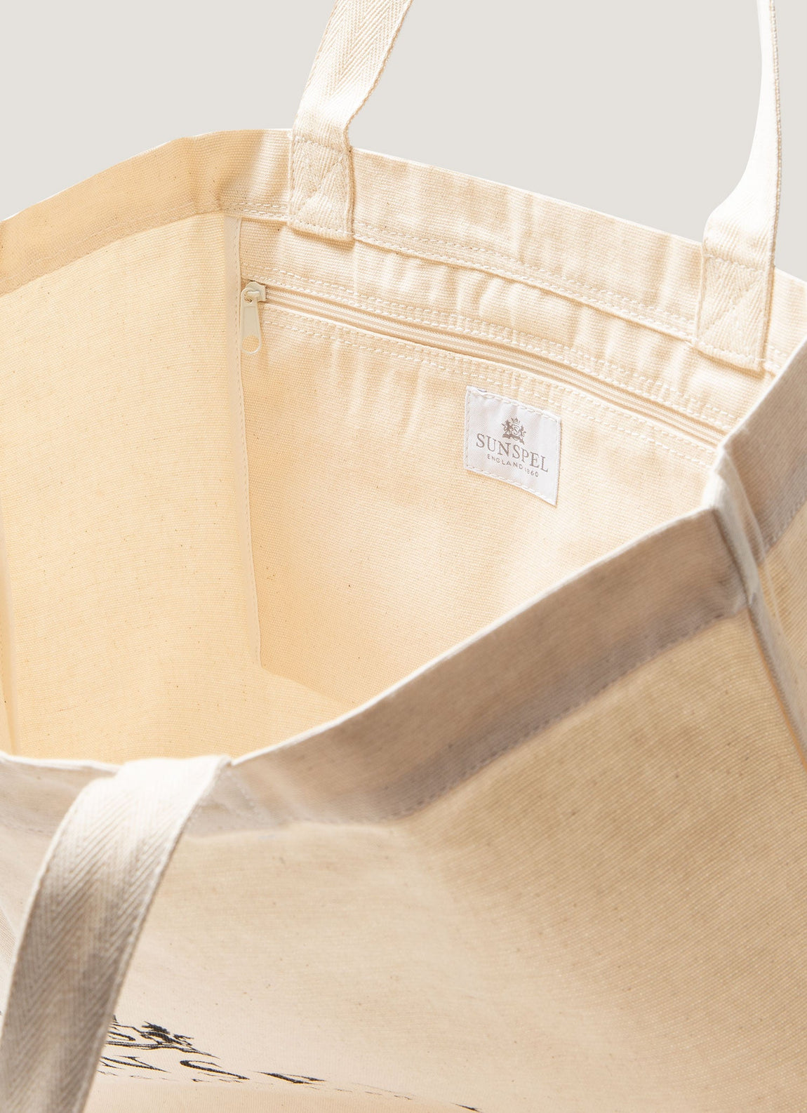 Tote Bag in Off White