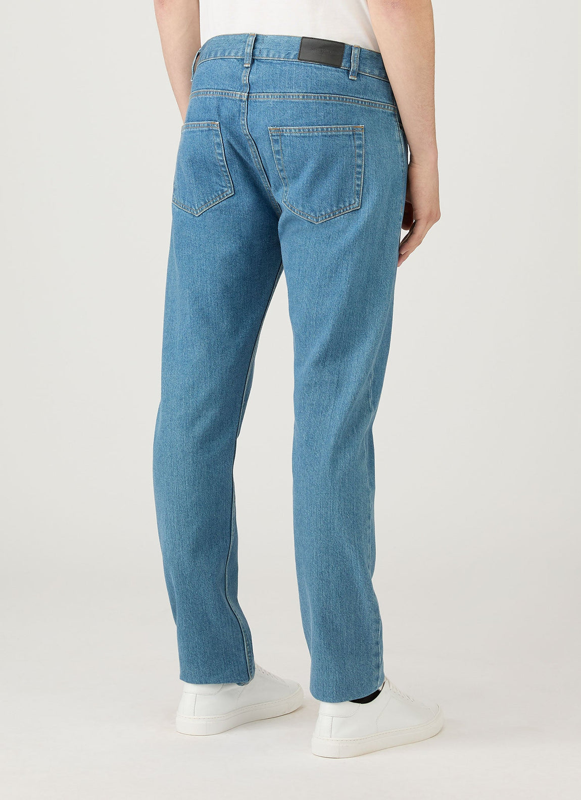 Men's Regular Fit Jeans in Mid Wash Denim