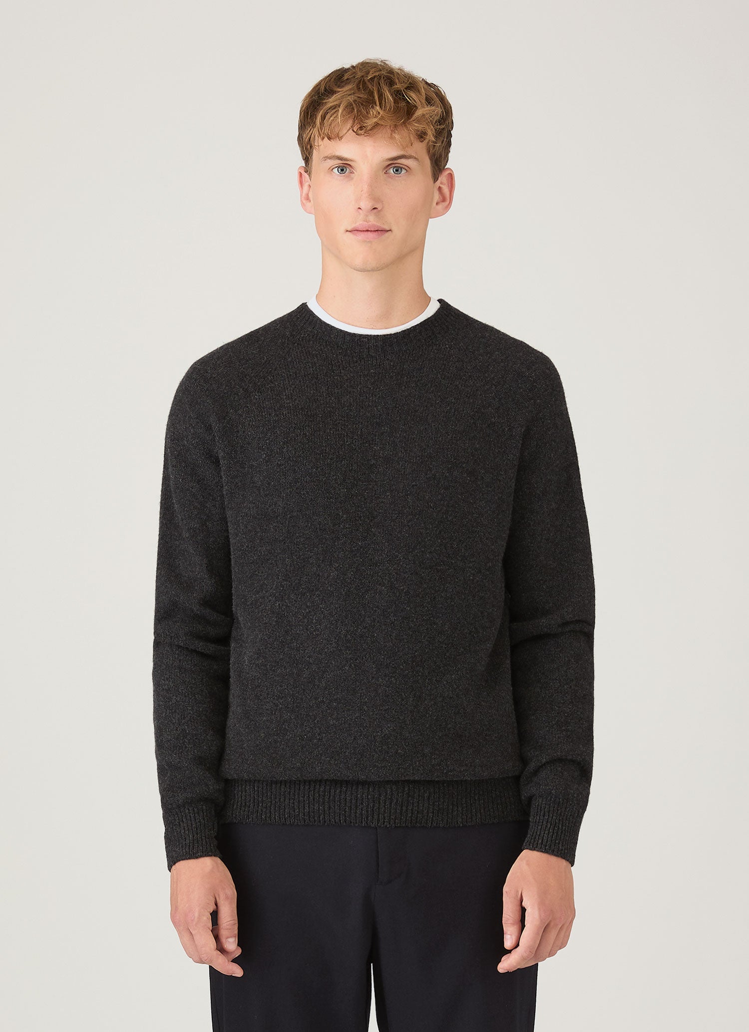 Men's Lambswool Crew Neck Jumper in Charcoal Melange