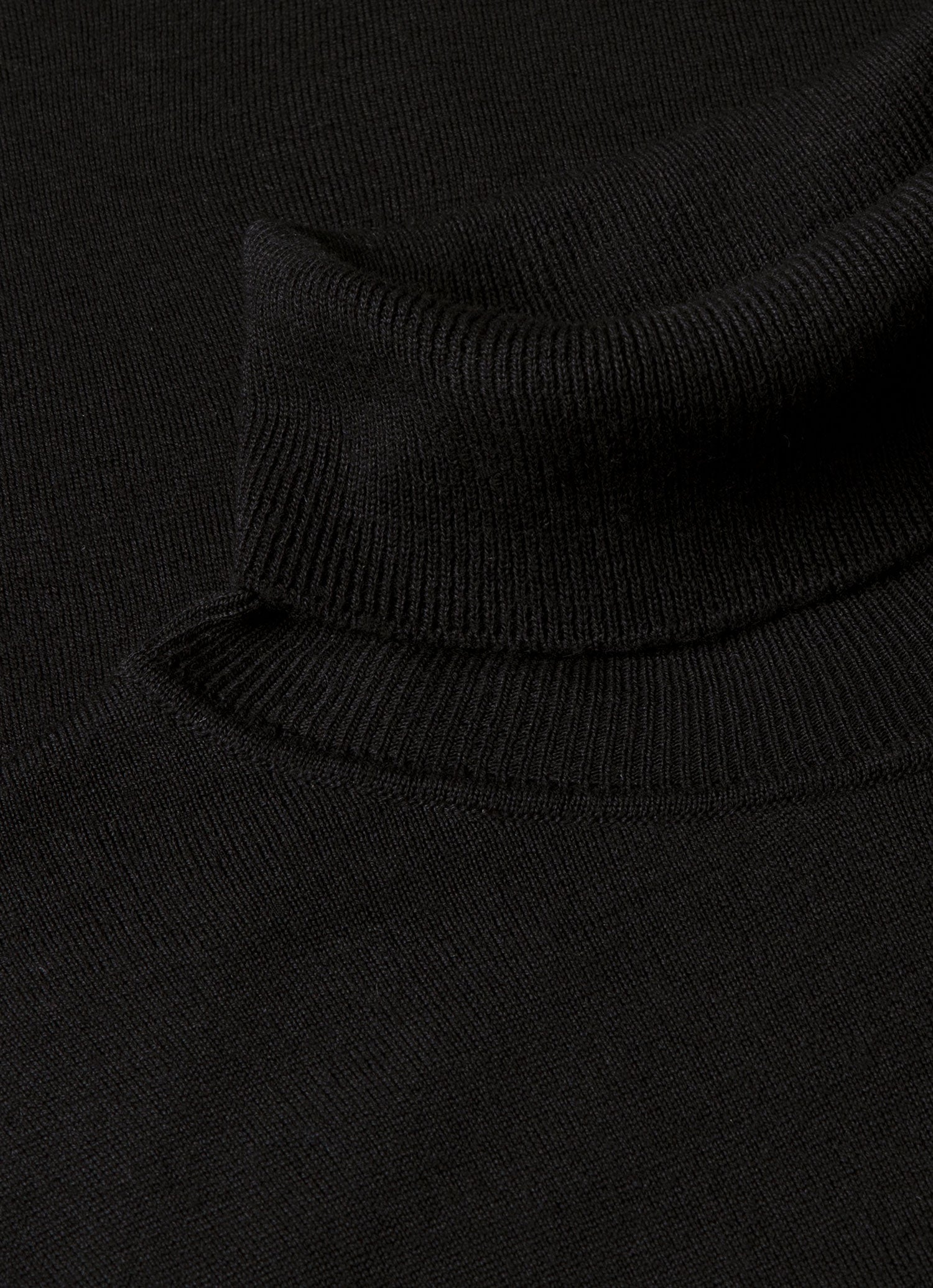 Men's Extra-Fine Merino Roll Neck in Black