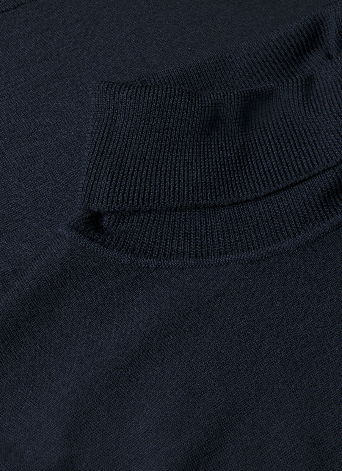Men's Extra-Fine Merino Roll Neck in Navy