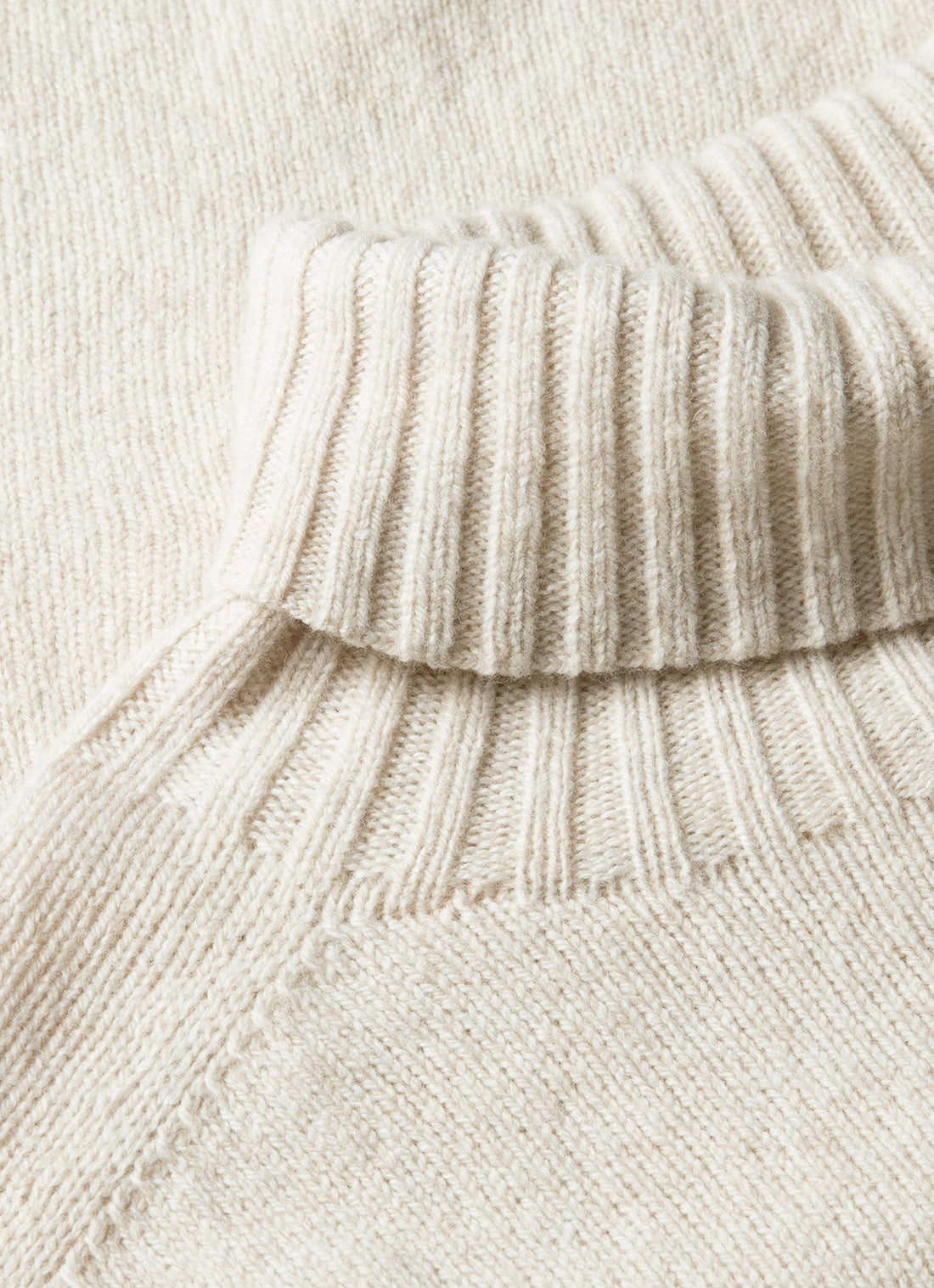 Men's Lambswool Roll Neck in Oatmeal Melange