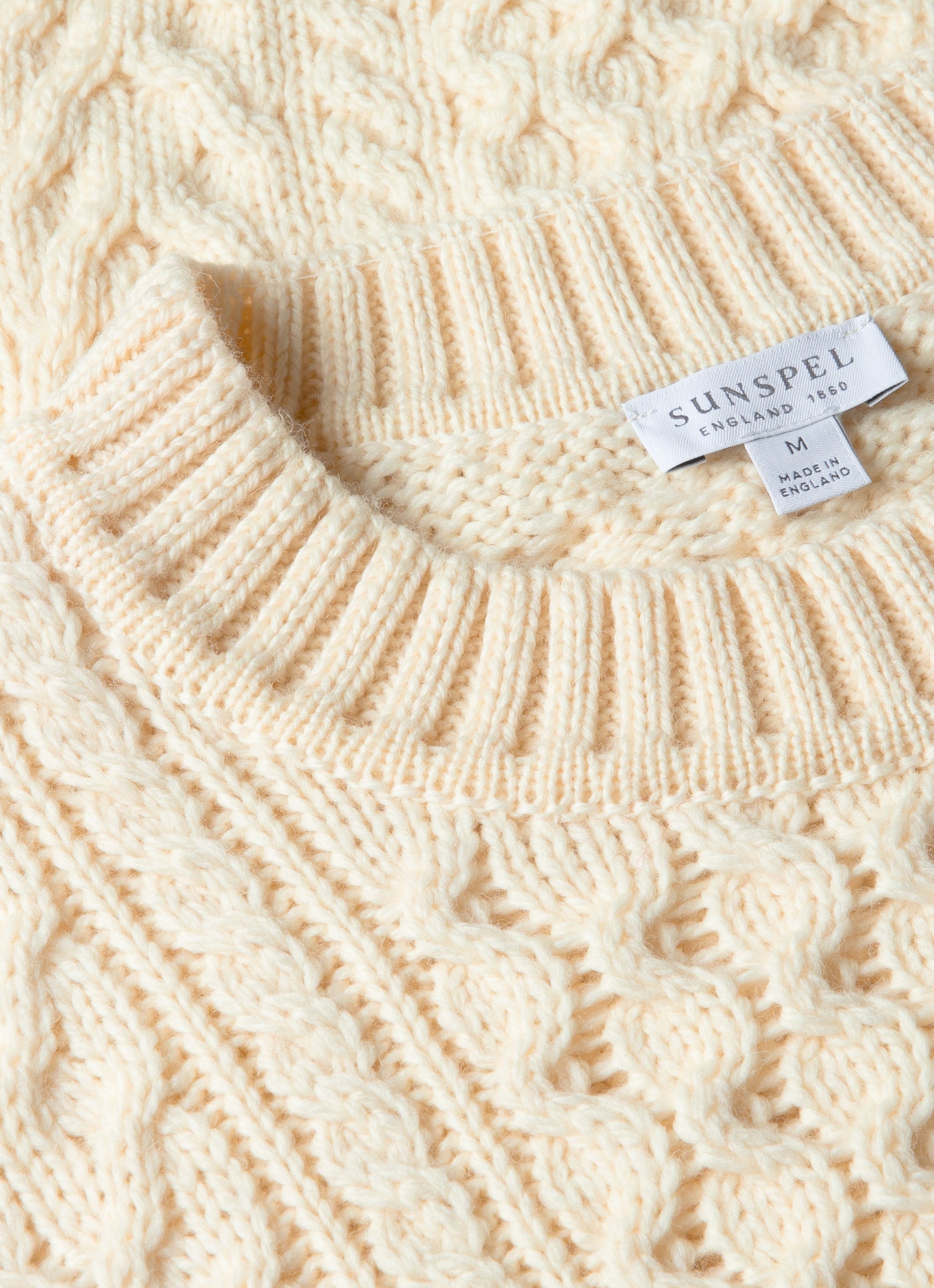 Men's Cable Knit Jumper in Ecru