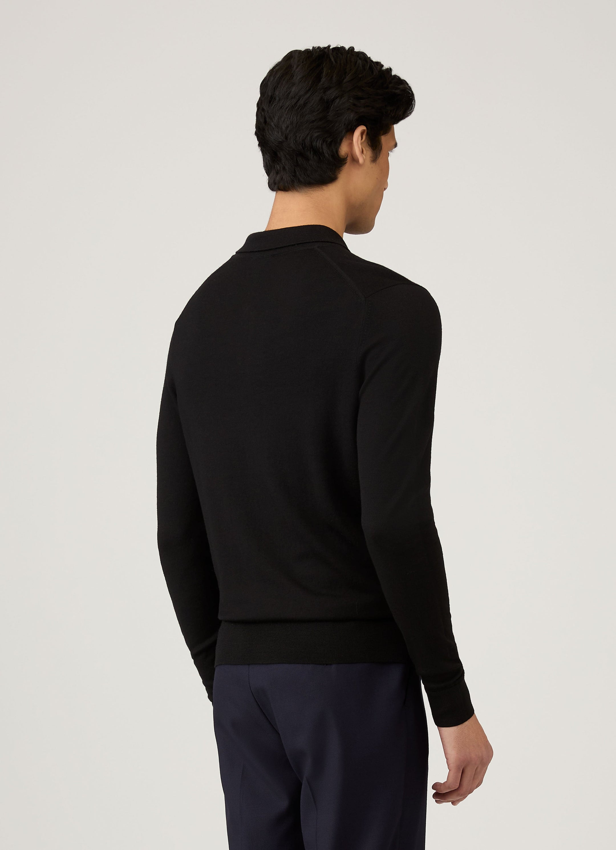 Men's Extra-Fine Merino Knitted Polo Shirt in Black