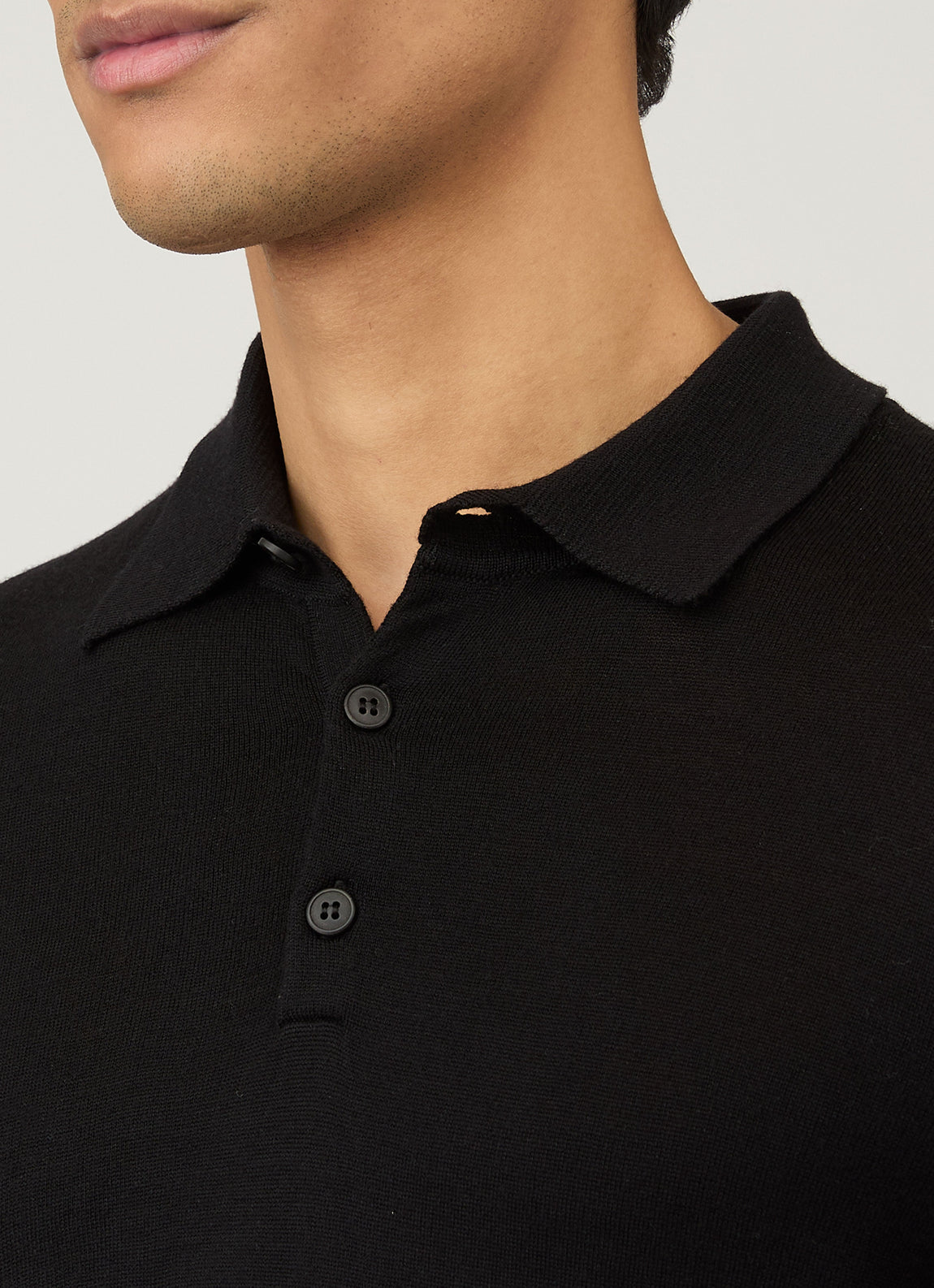 Men's Extra-Fine Merino Knitted Polo Shirt in Black