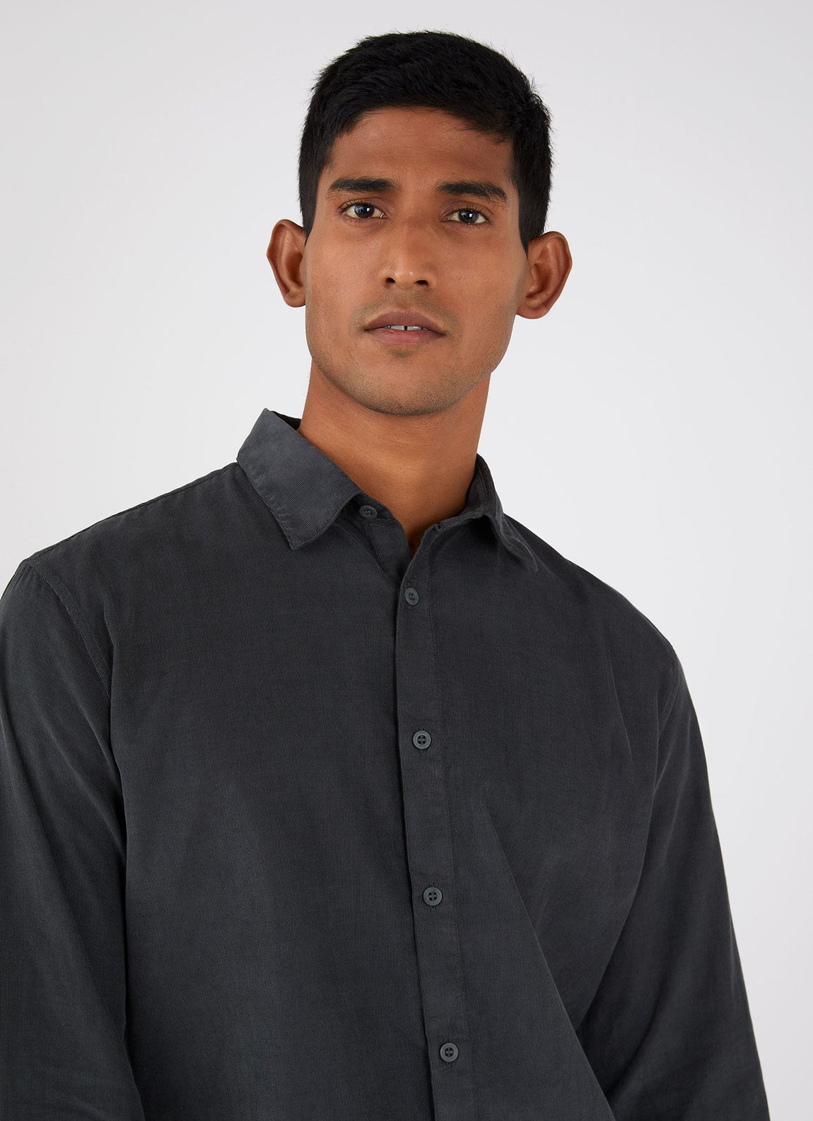 Men's Fine Cord Shirt in Anthracite