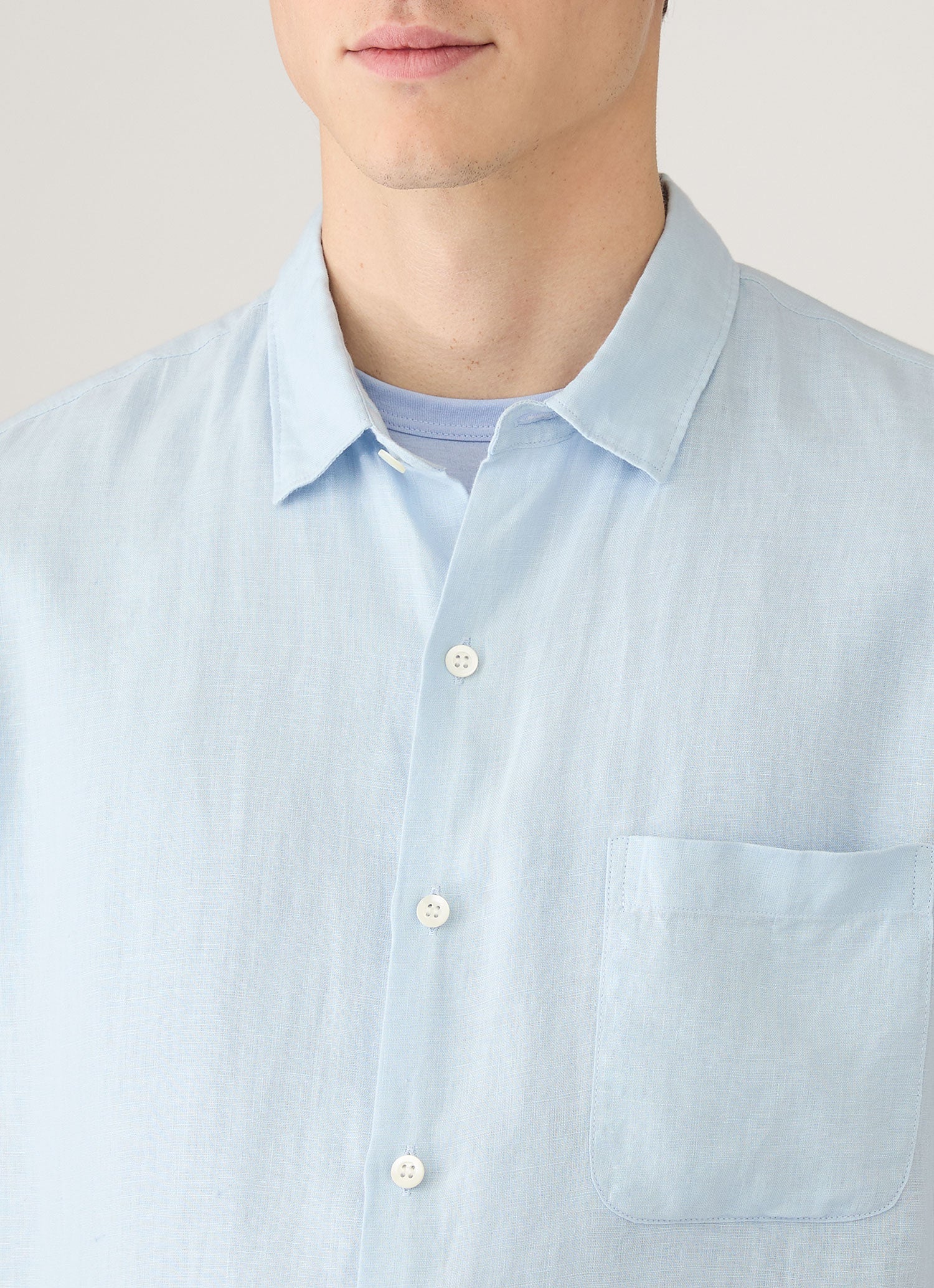 Men's Short Sleeve Linen Shirt in Light Blue