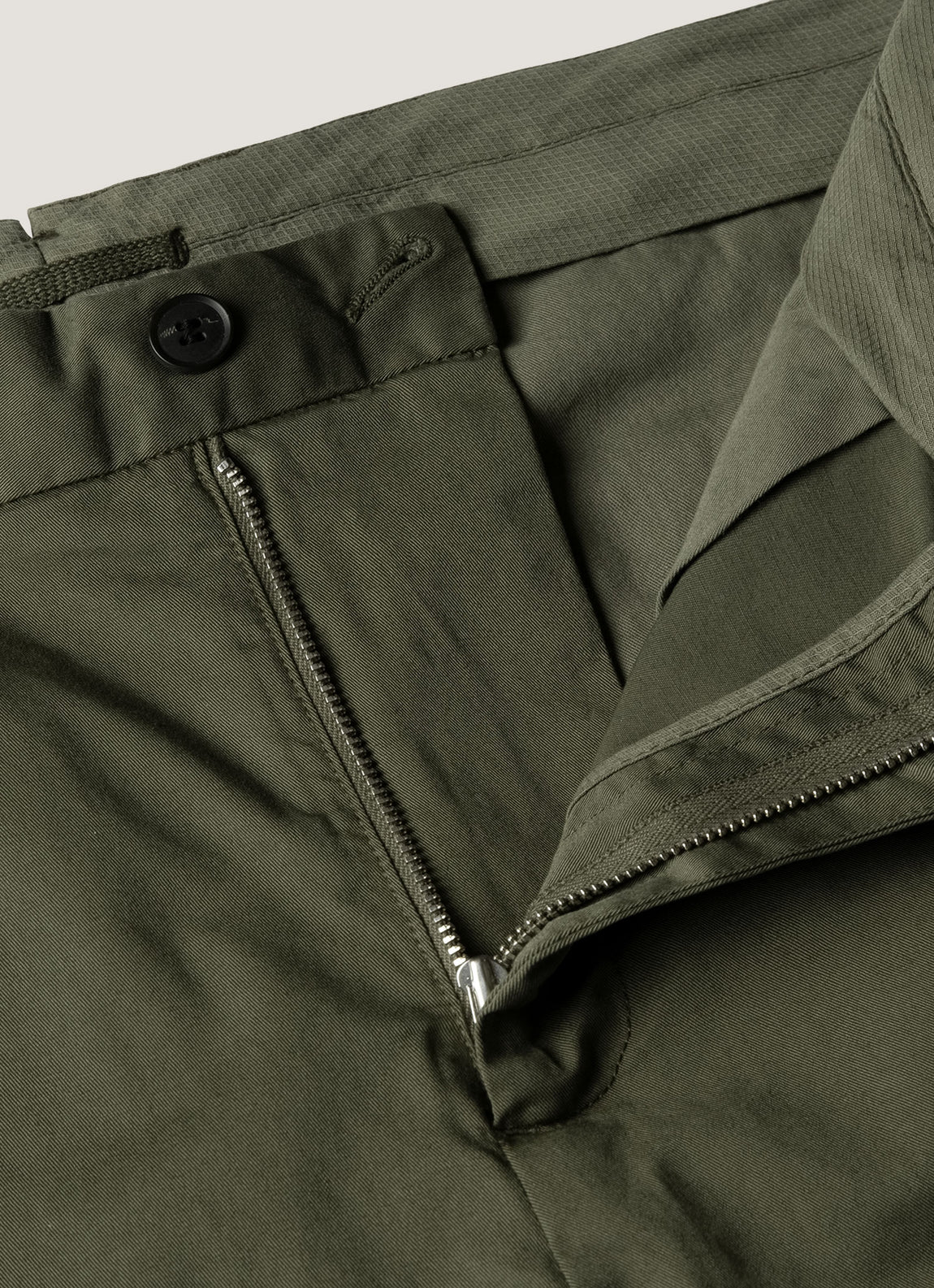 Men's Slim Fit Chino in Khaki