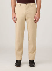 Men's Regular Fit Chino in Light Stone