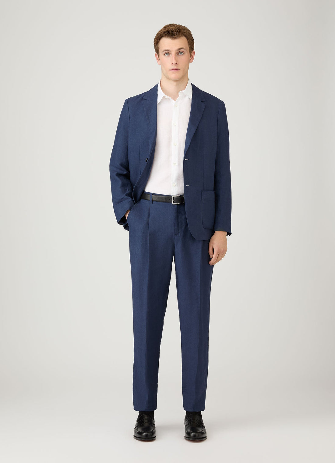 Men's Pleated Linen Trouser in Light Navy