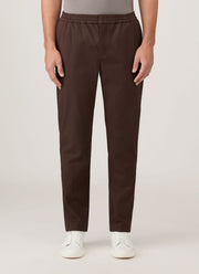 Men's Cotton Cashmere Drawstring Trouser in Truffle