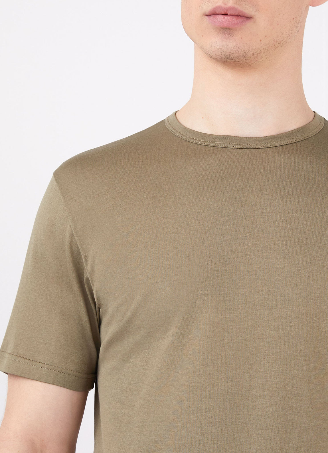 Men's Classic T-shirt in Caper