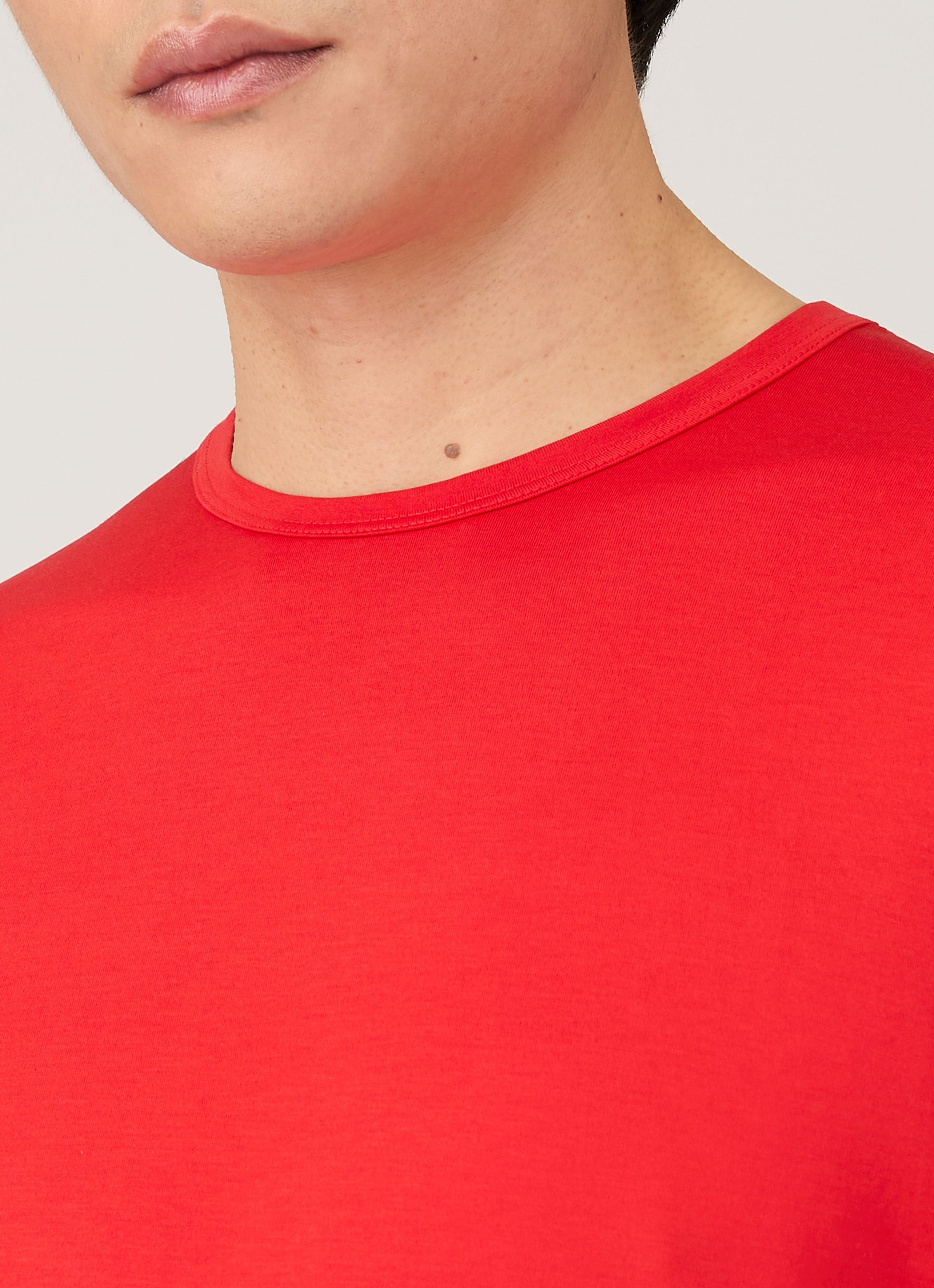 Men's Classic T-shirt in Bright Red