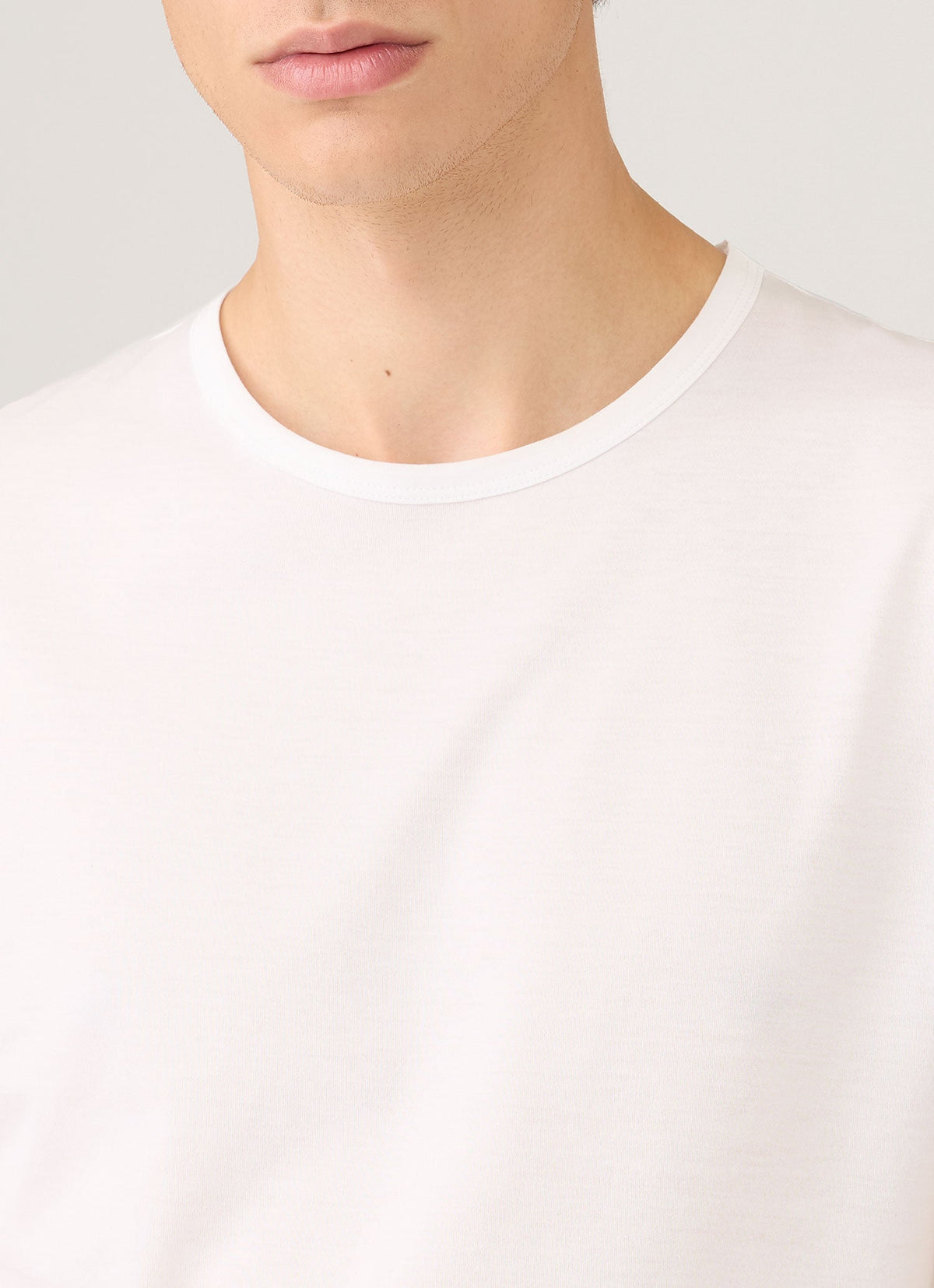 Men's Classic T-shirt in White