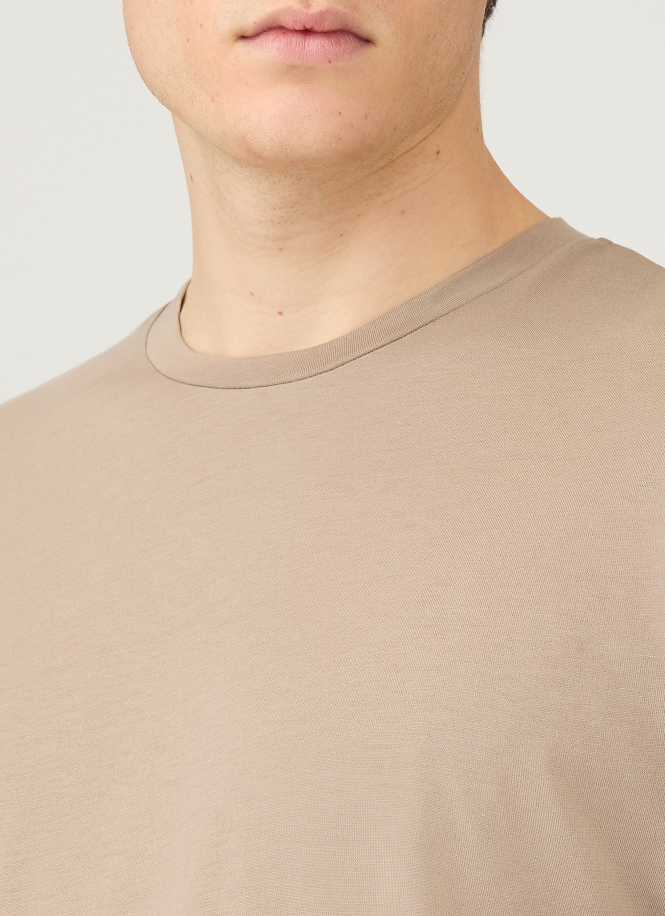 Men's Riviera Midweight T-shirt in Mink