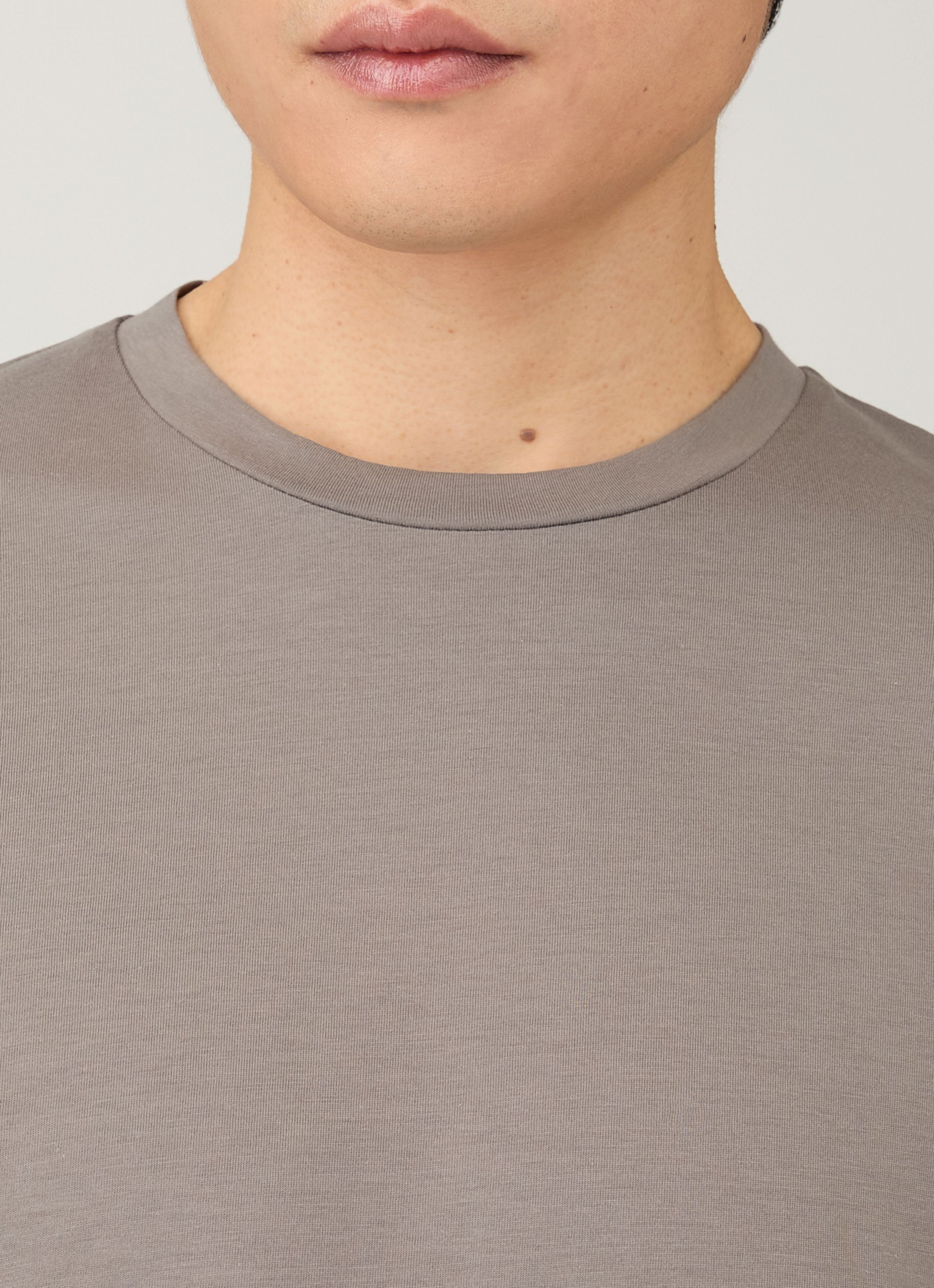Men's Riviera Midweight T-shirt in Iron Grey