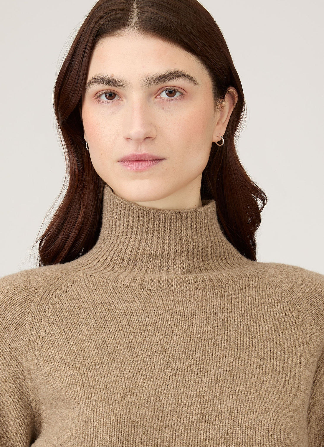 Women's Lambswool Funnel Neck Jumper in Mink