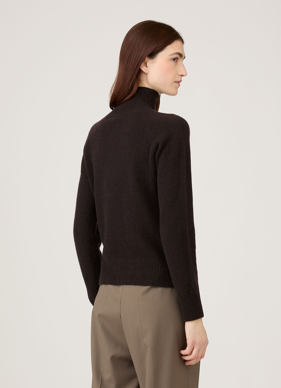 Women's Lambswool Funnel Neck Jumper in Truffle