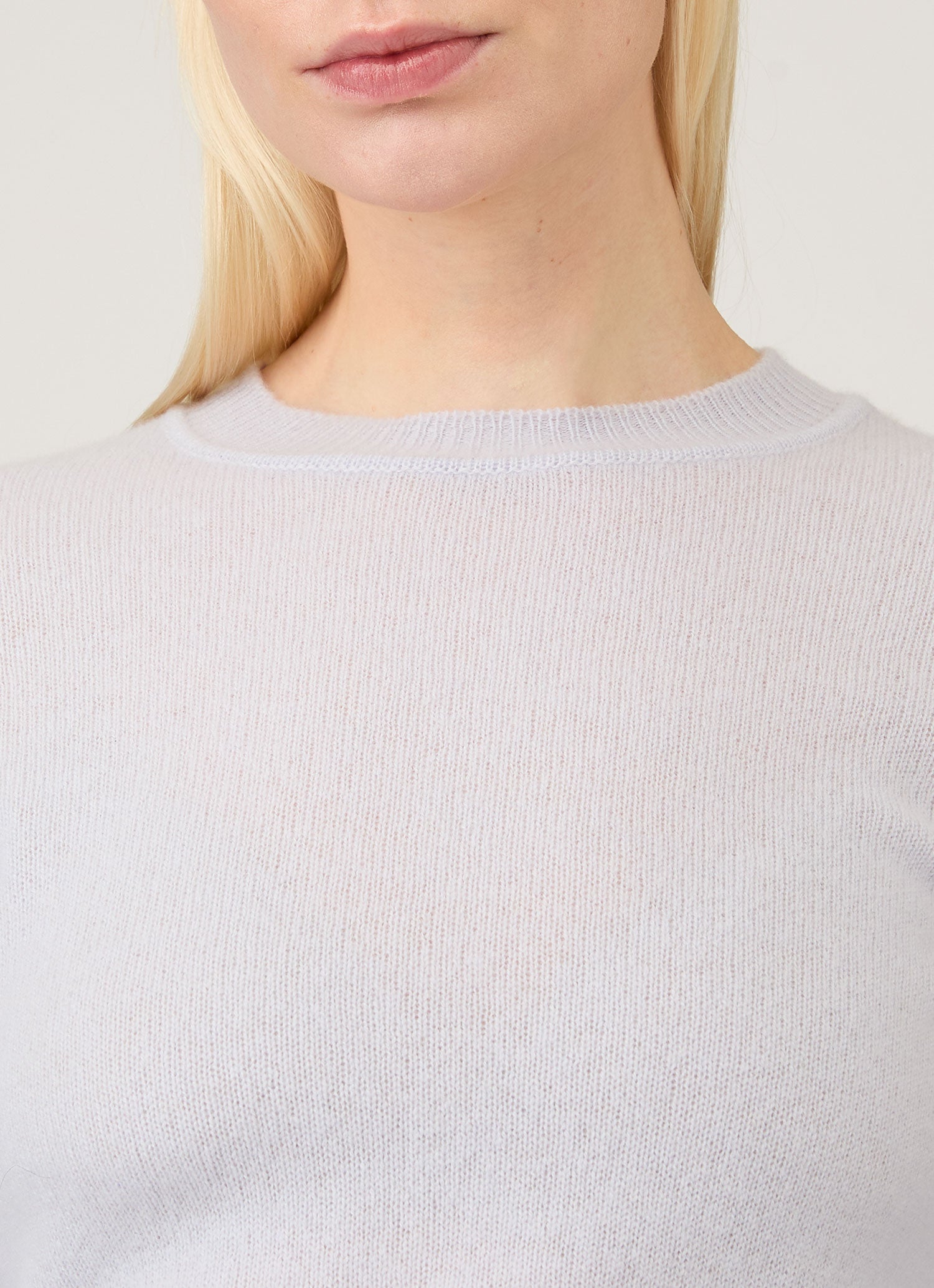 Women's Cashmere Jumper in Ice Blue
