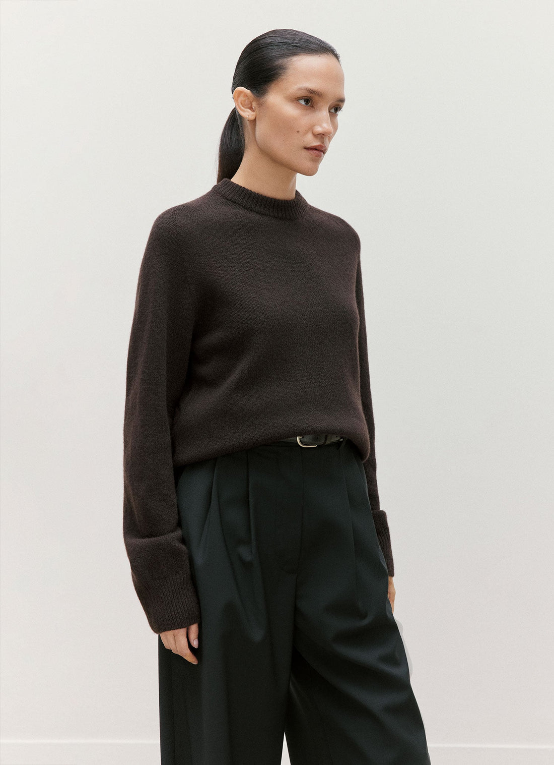 Women's Lambswool Jumper in Truffle