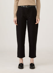 Women's Cotton Tapered Trouser in Black