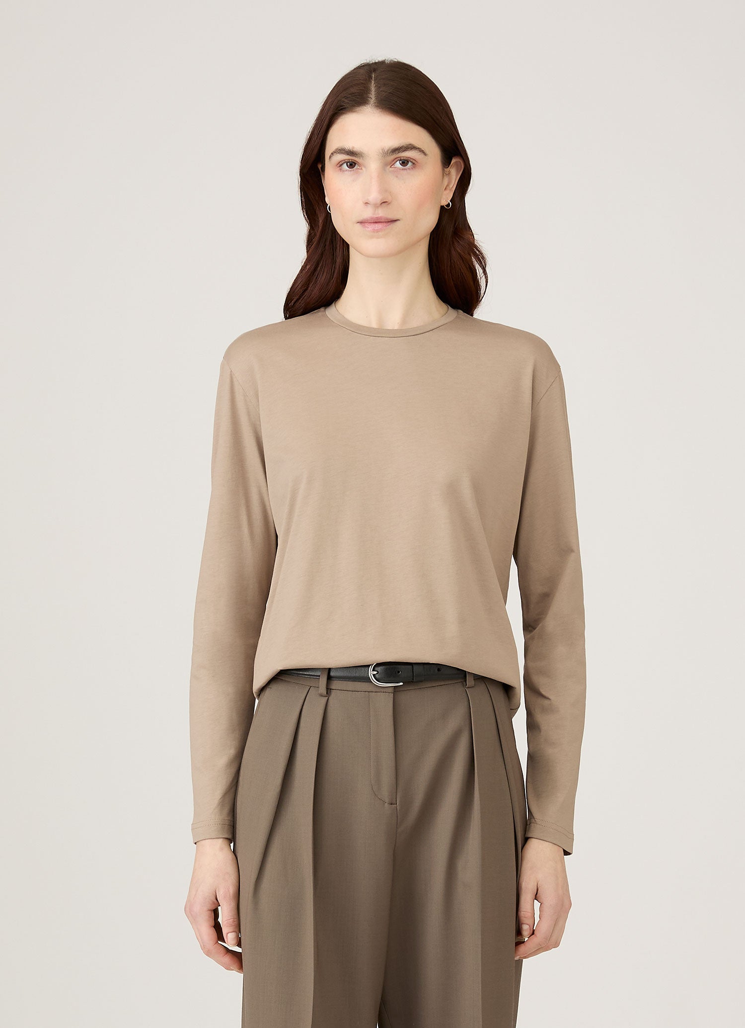 Women's Long Sleeve Boy Fit T-shirt in Mink