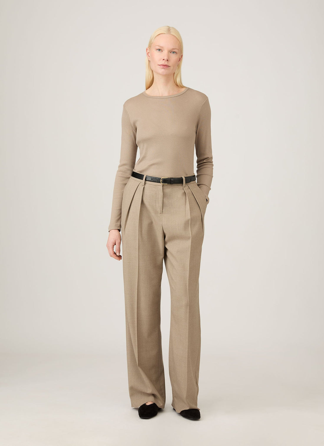 Women's Long Sleeve Ribbed T-shirt in Mink