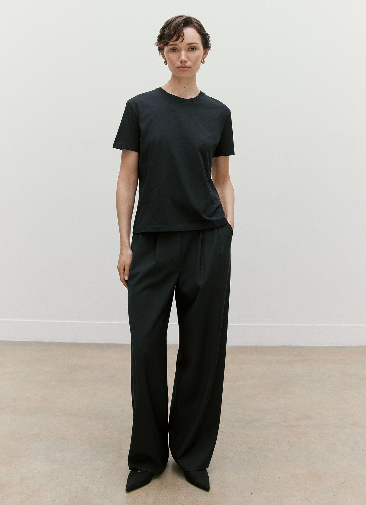 Women's Boy Fit T-shirt in Black