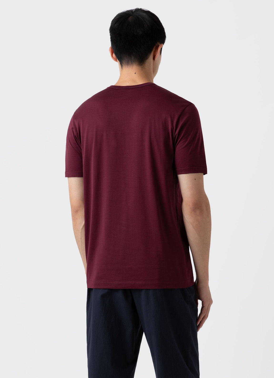 Men's Classic T-shirt in Vino