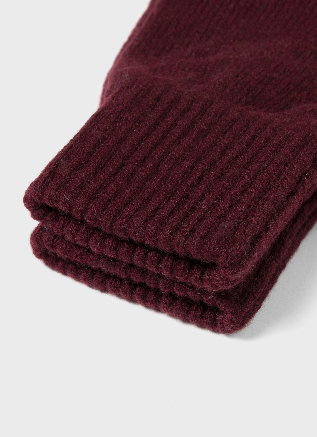 Cashmere Knitted Glove in Port