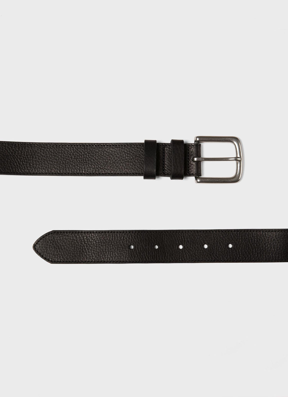 Men's Grained Leather Belt in Black