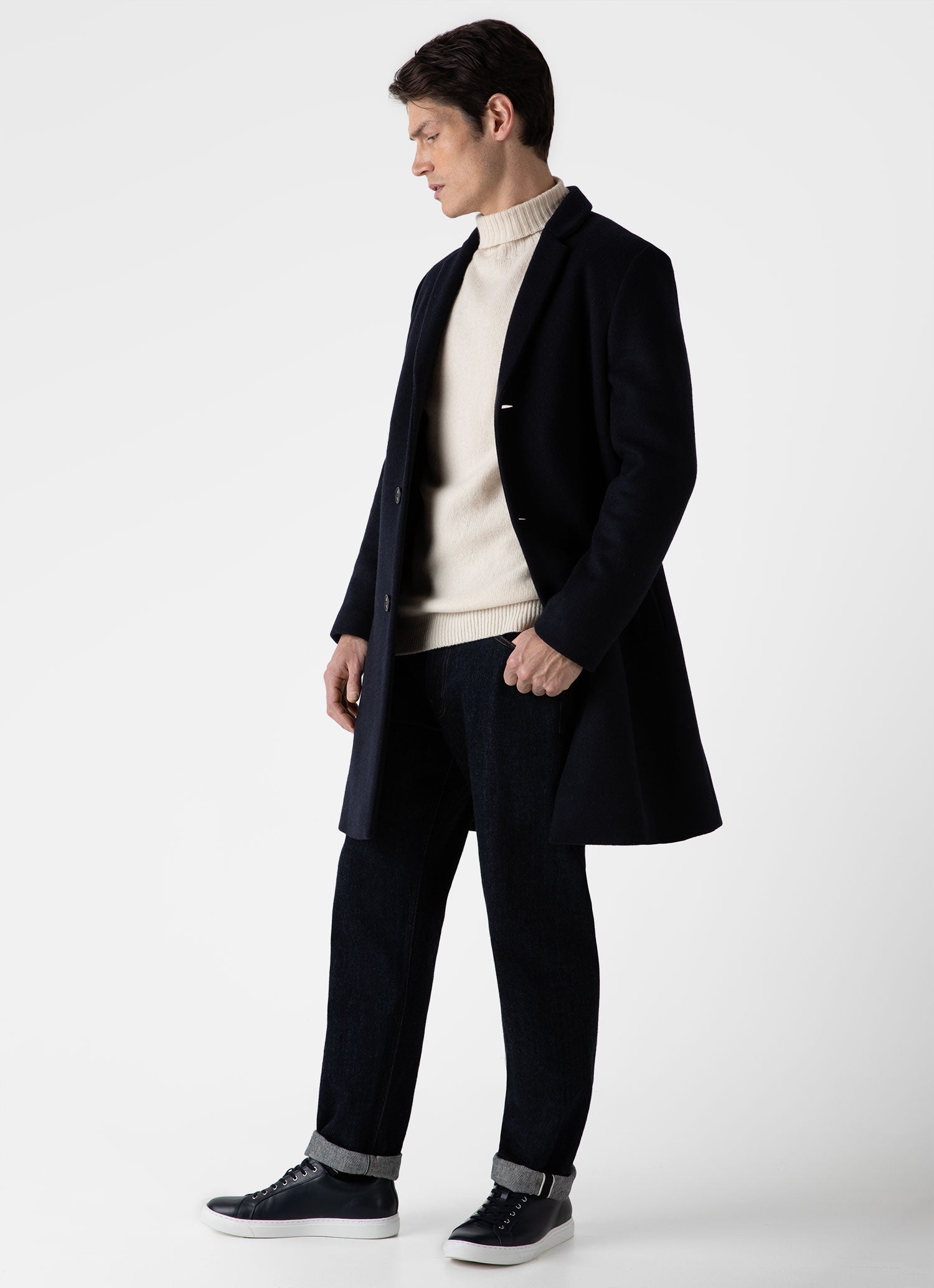 Men's Wool Cashmere Overcoat in Navy | Sunspel