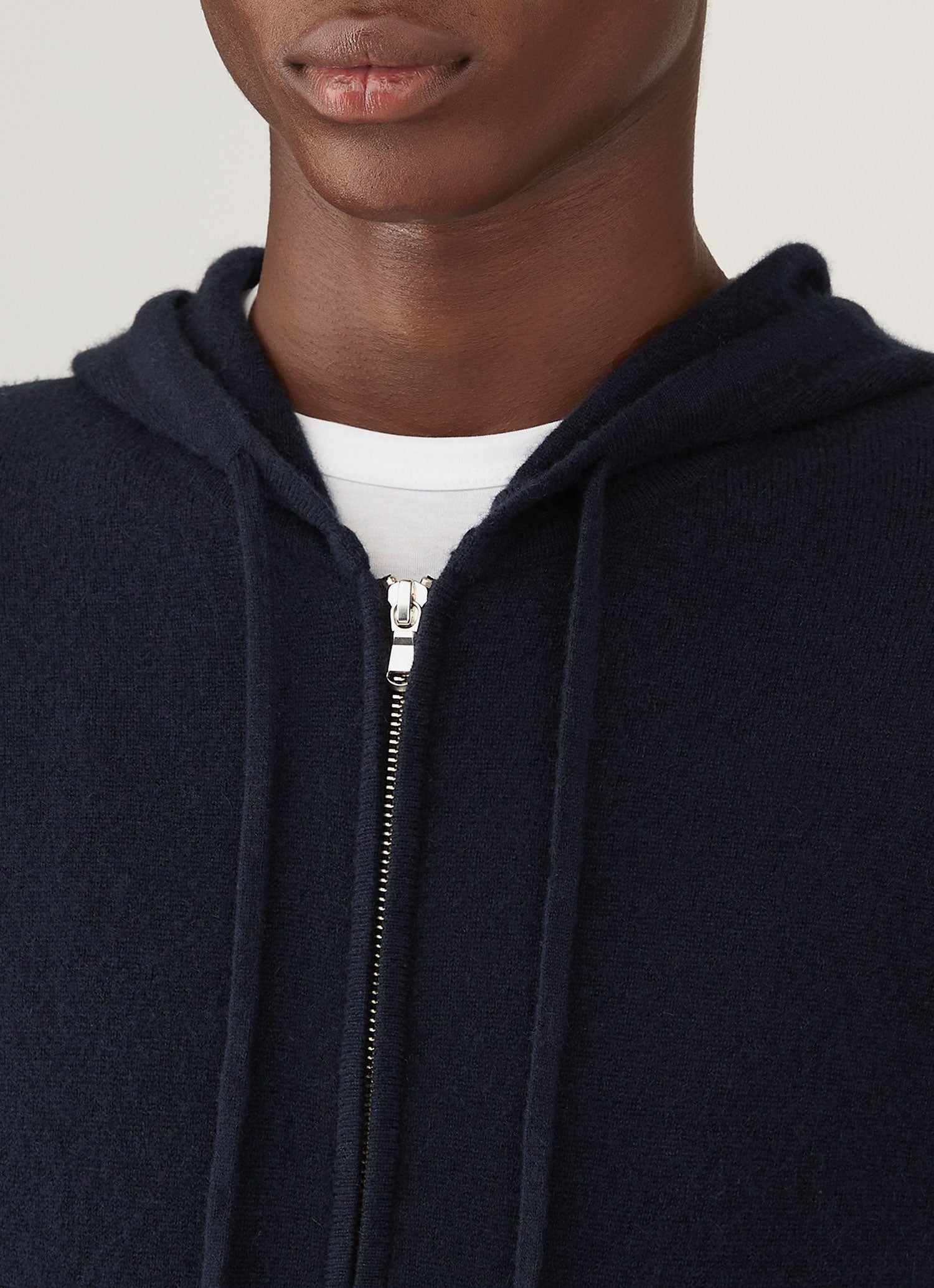Men's Cashmere Hoodie in Navy | Sunspel