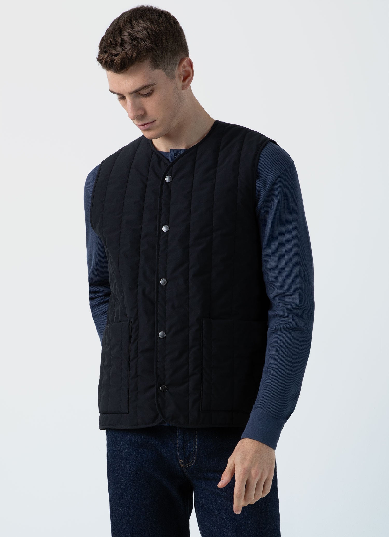 Men's Quilted Liner Gilet in Black | Sunspel
