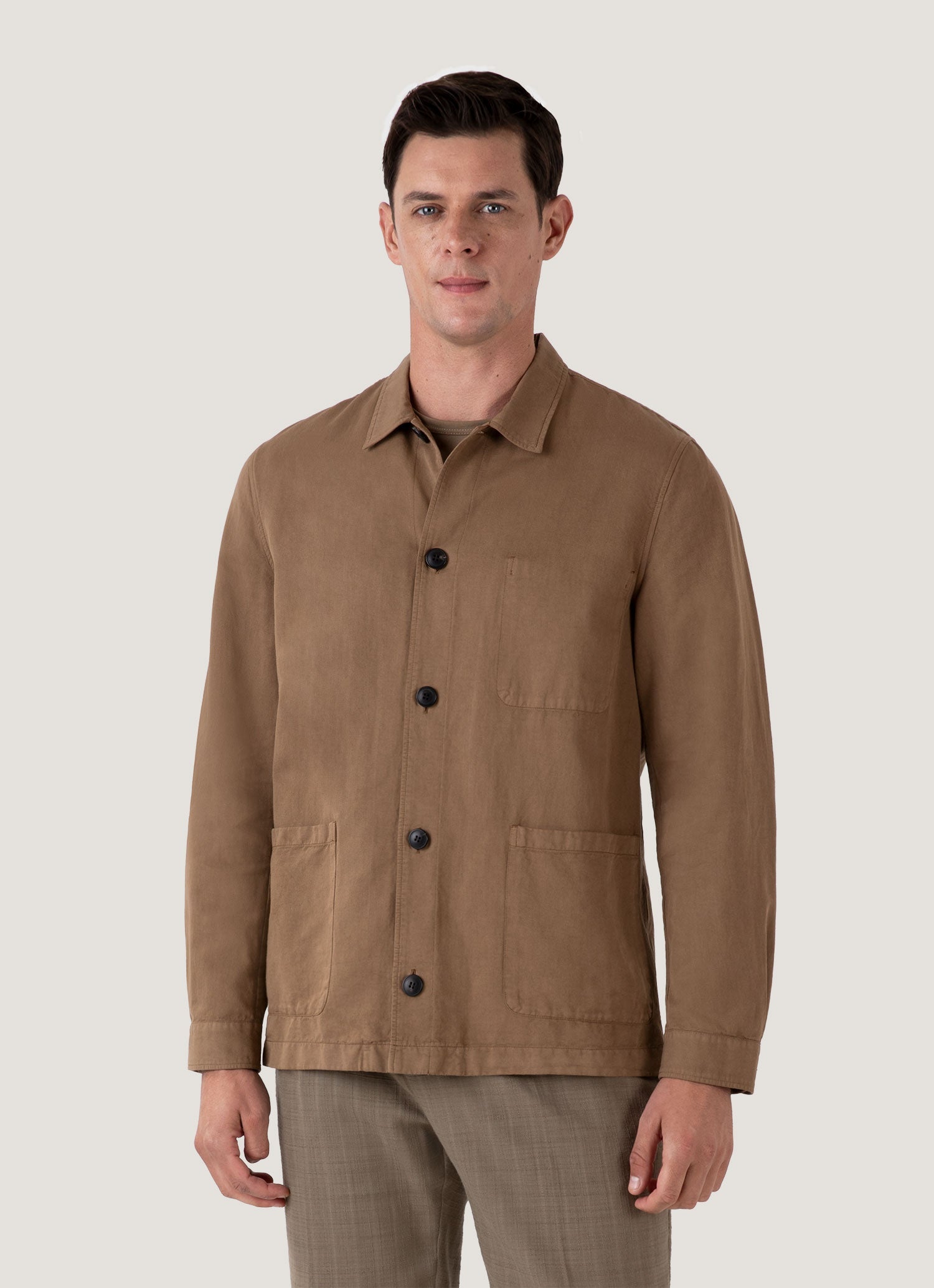 Men's Cotton Linen Twin Pocket Jacket in Dark Tan | Sunspel