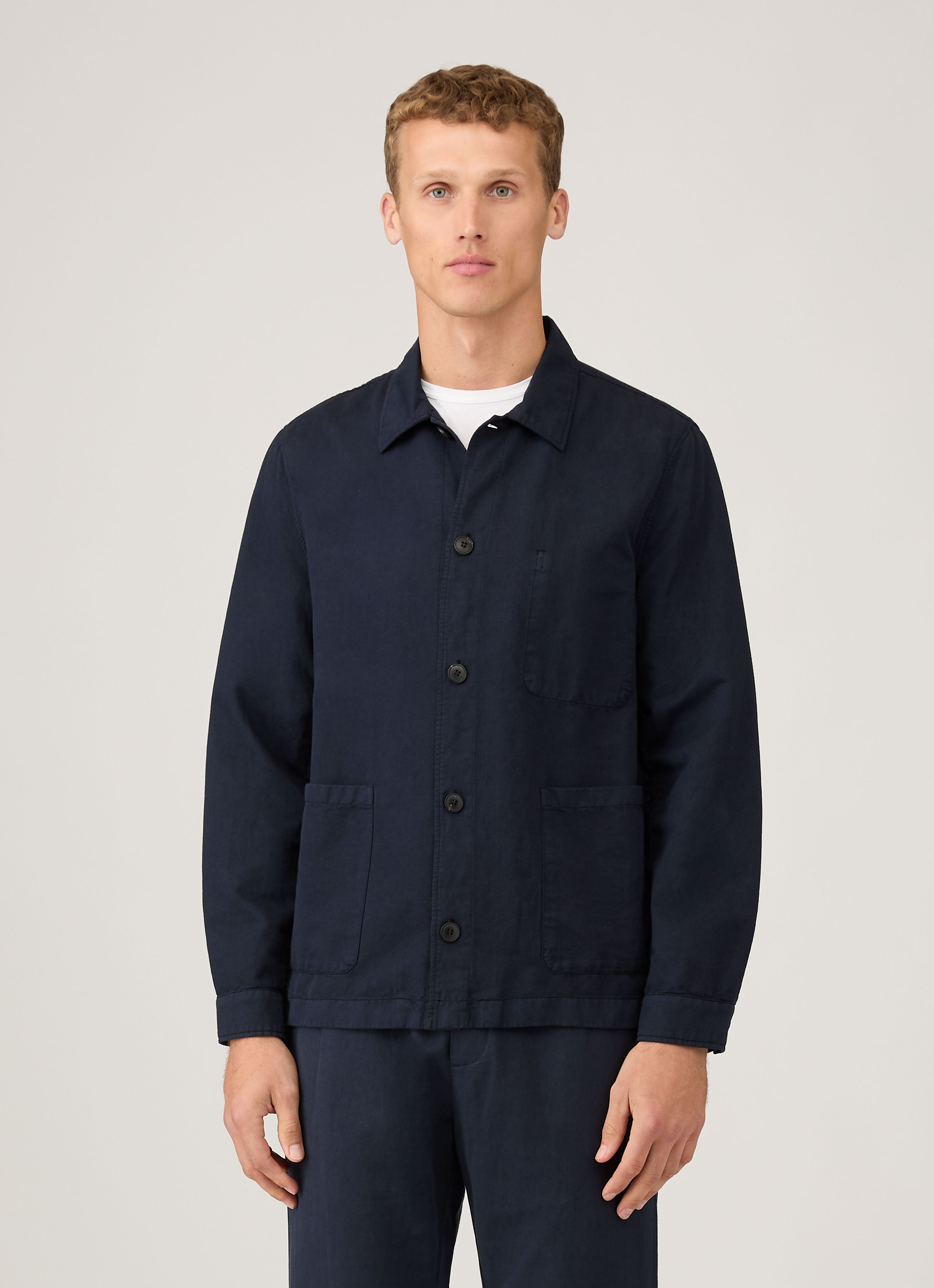 Men's Cotton Linen Twin Pocket Jacket in Navy | Sunspel
