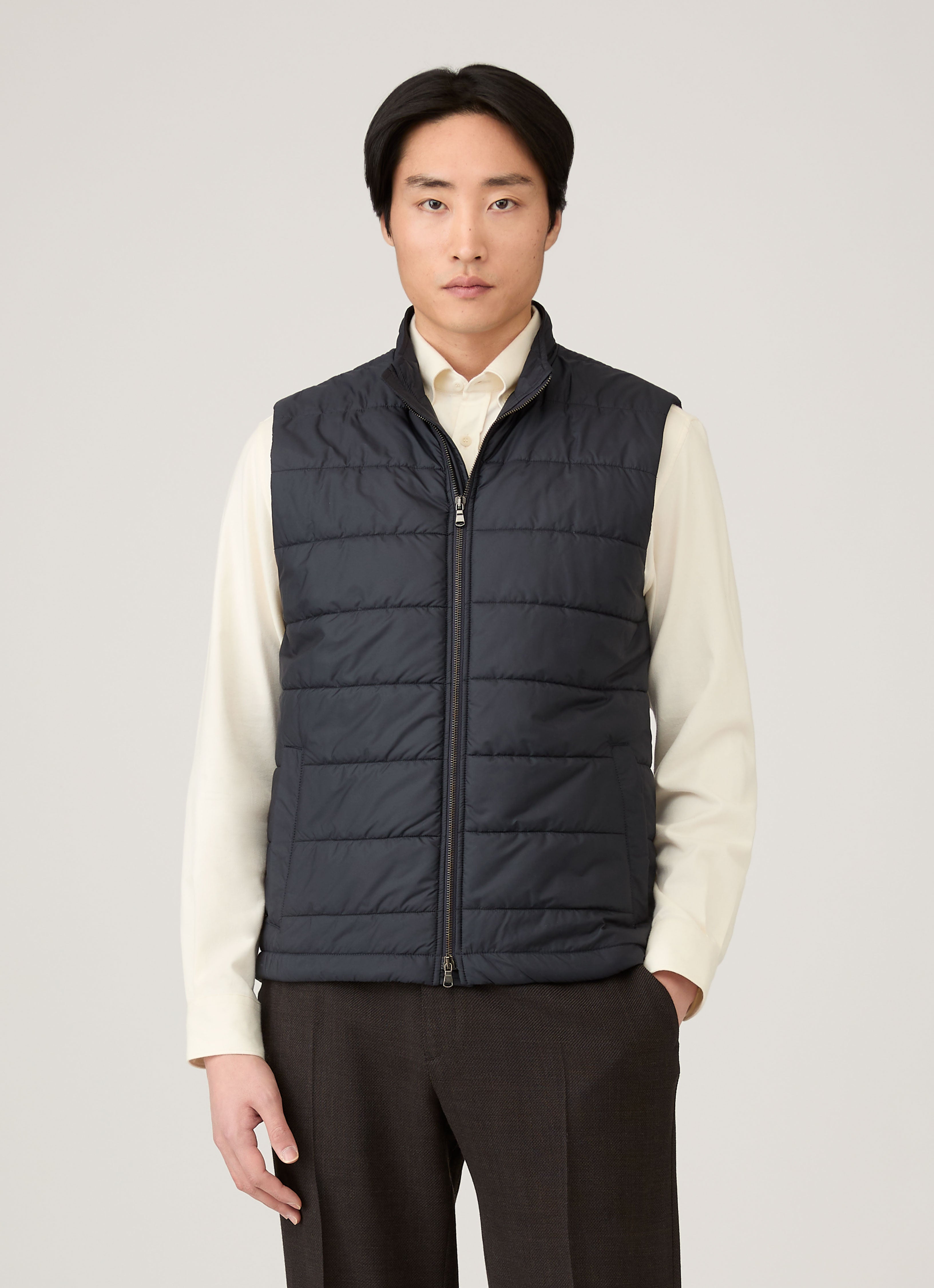 Men's Insulated Gilet in Navy | Sunspel