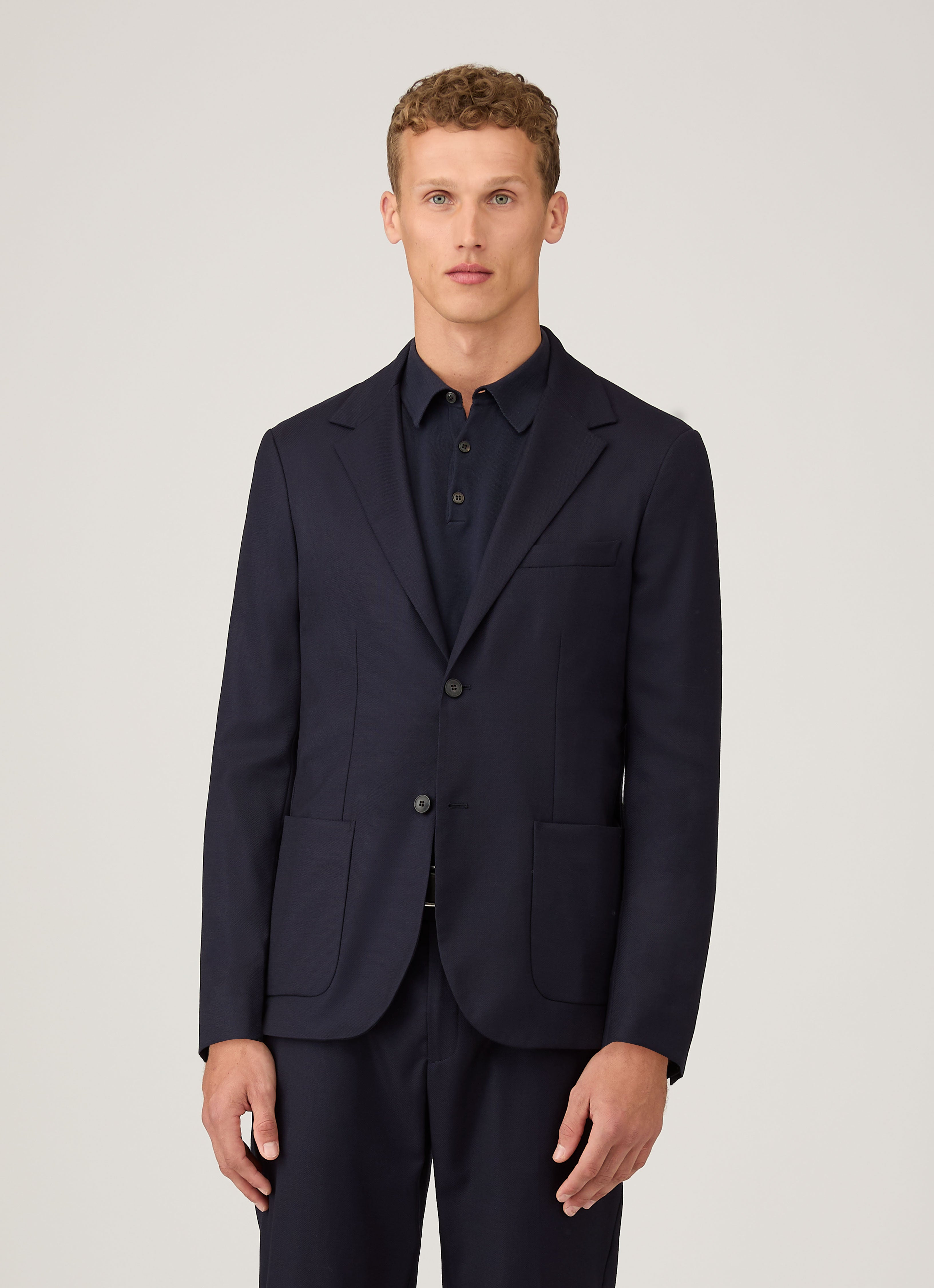 Men's Lightweight Travel Wool Blazer in Navy | Sunspel Men's Lightweight Travel Wool Blazer in Navy | Sunspel