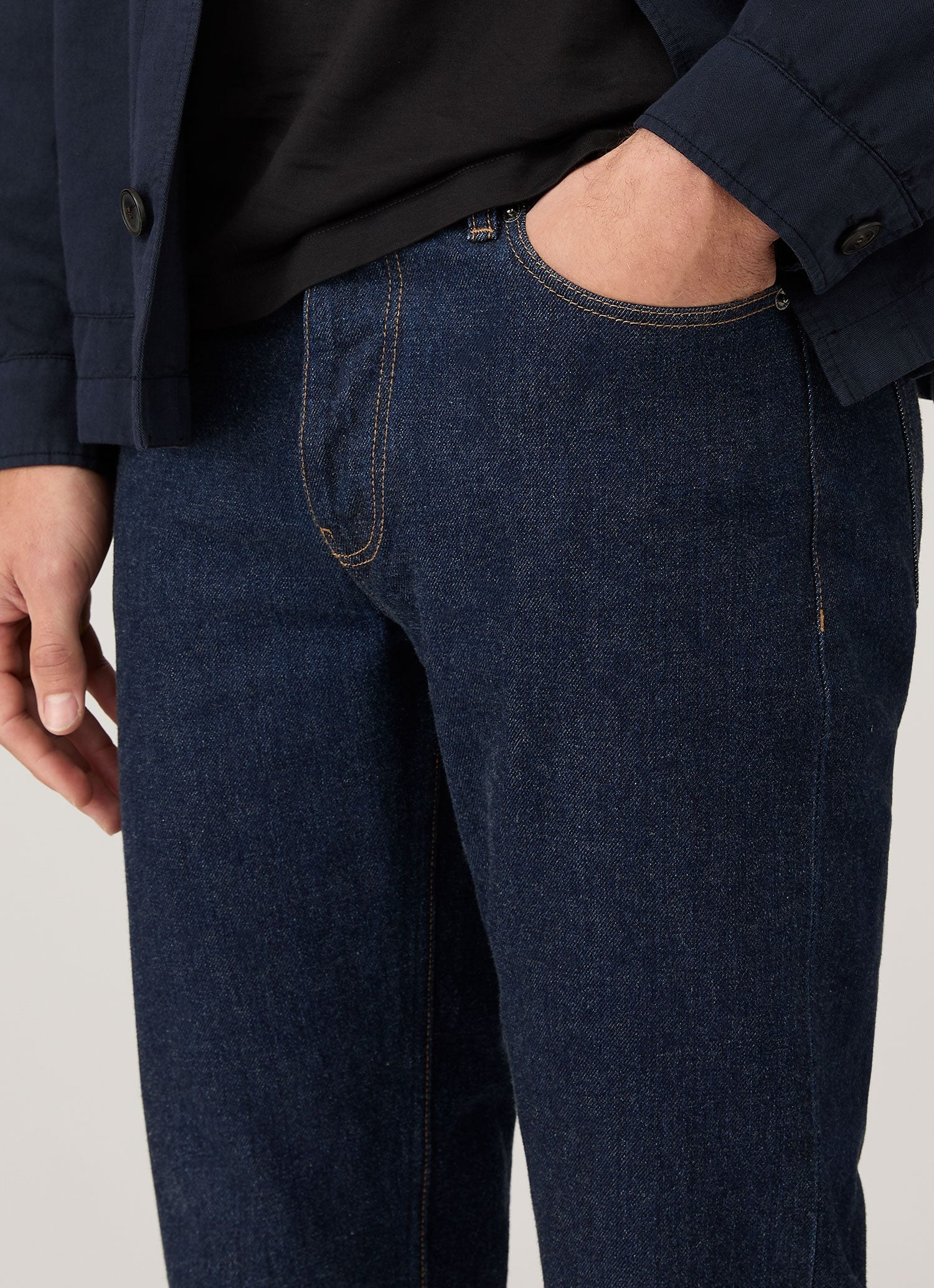 Men's Regular Fit Jeans in Rinse Wash Denim