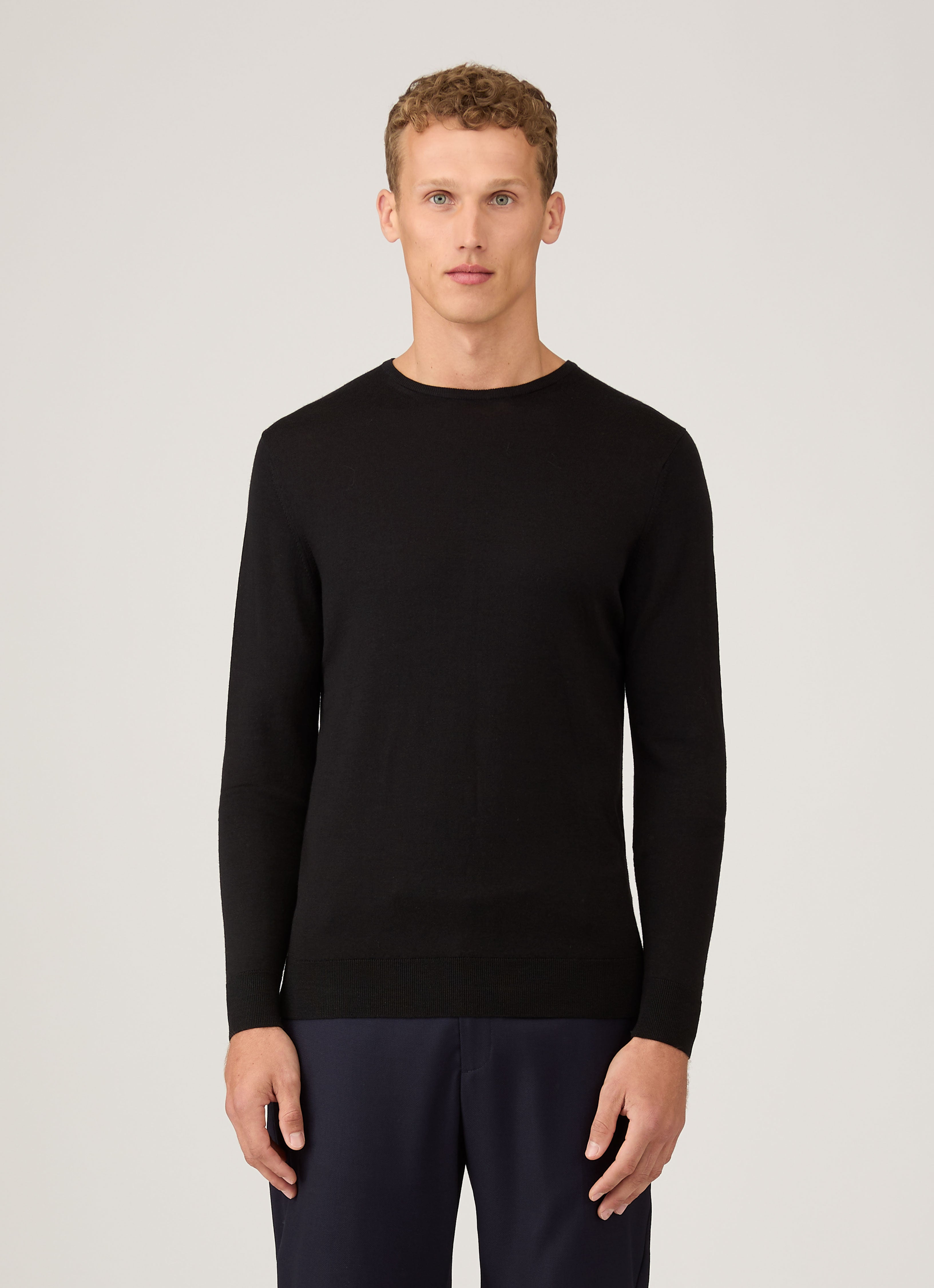 Men's Extra-Fine Merino Crew Neck in Black | Sunspel