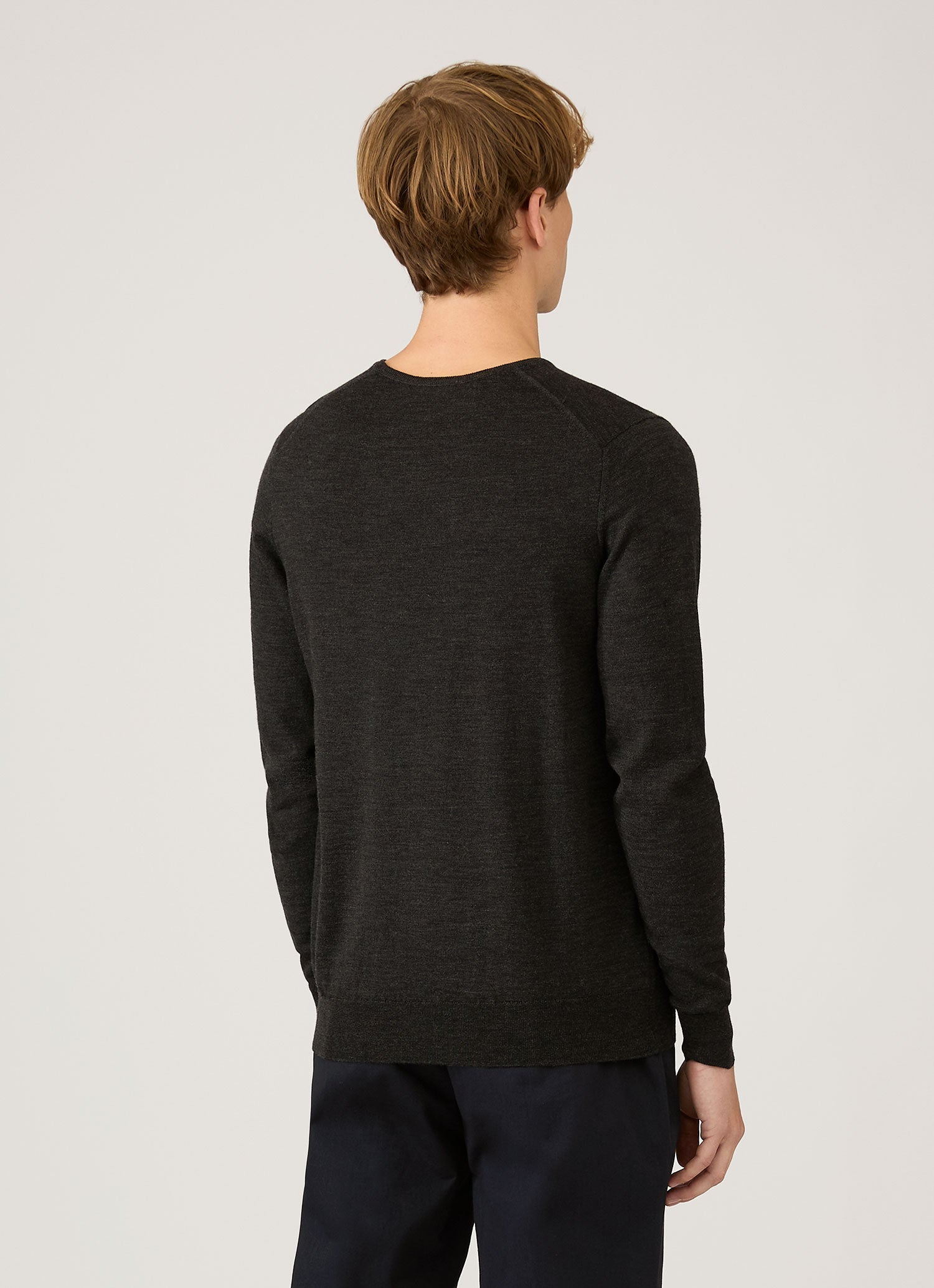 Men's Extra-Fine Merino Crew Neck in Charcoal Melange | Sunspel