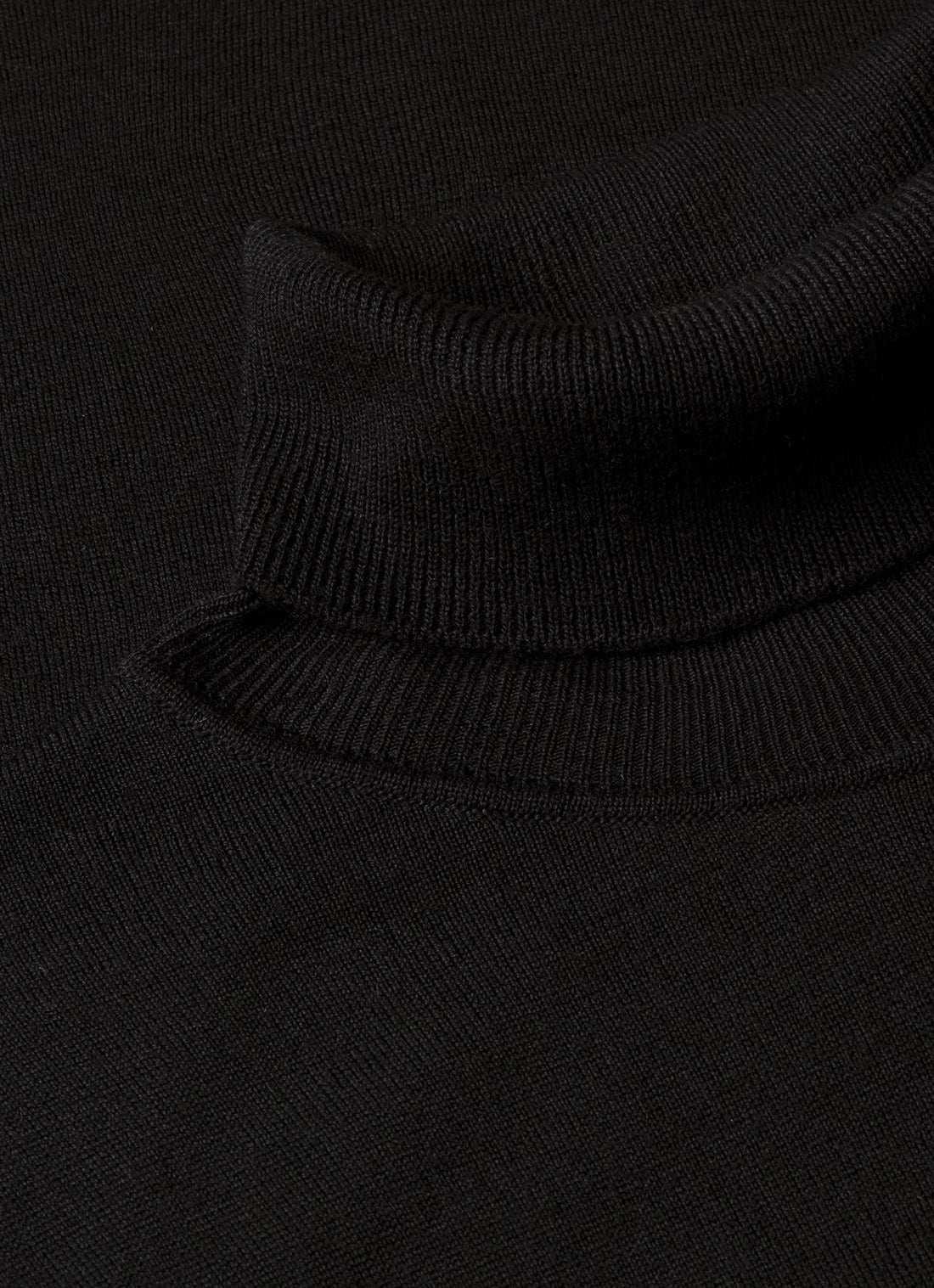 Men's Extra-Fine Merino Roll Neck in Black