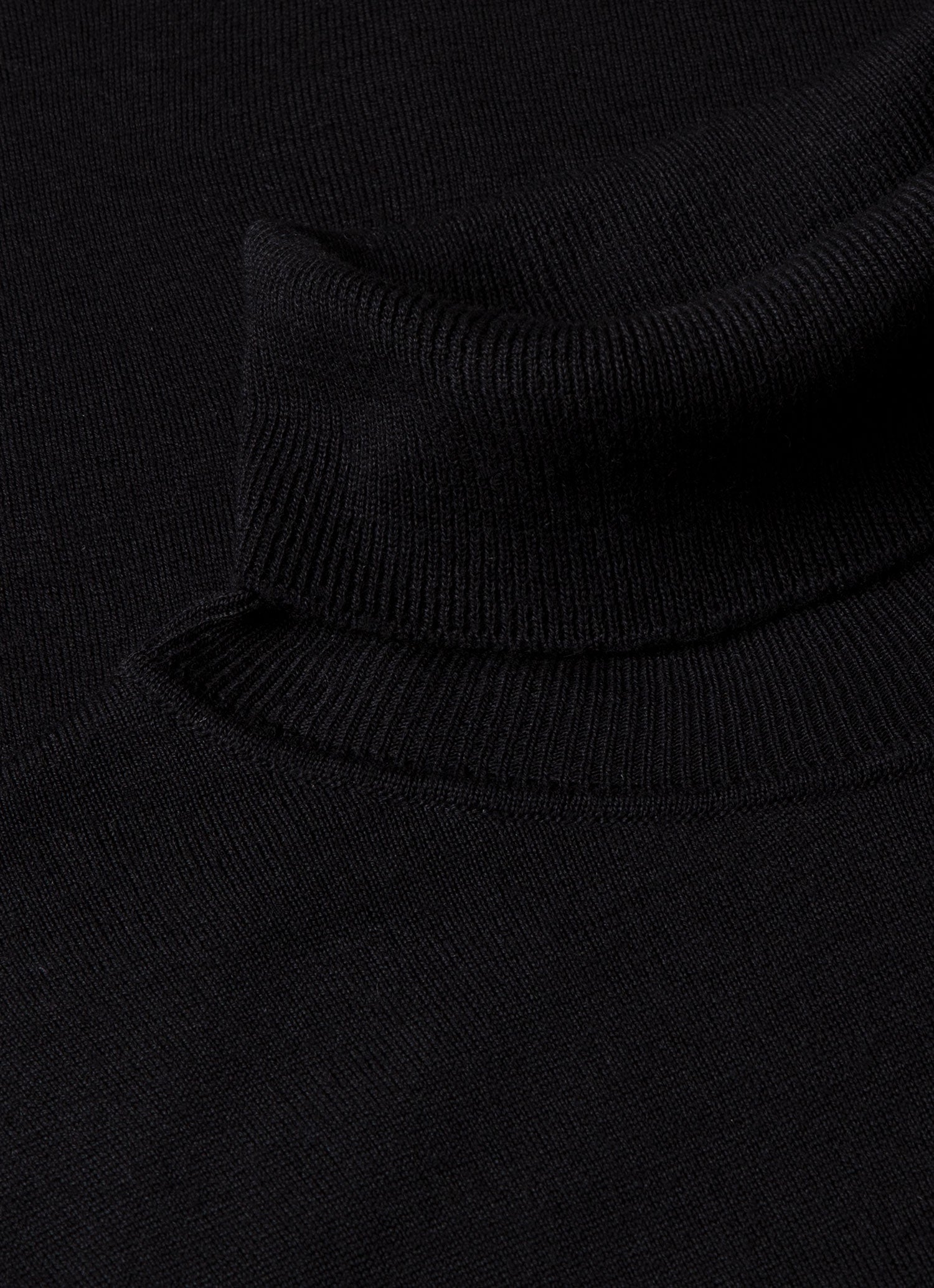 Men's Extra-Fine Merino Roll Neck in Black