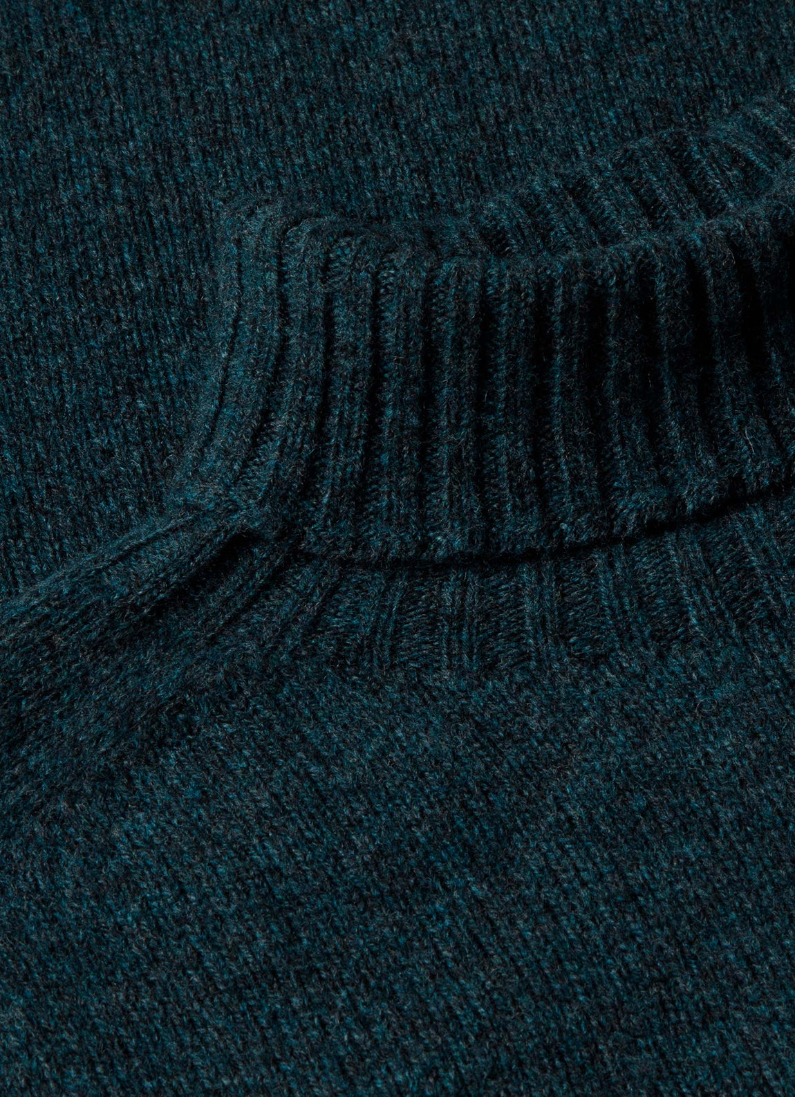 Men's Lambswool Roll Neck in Peacock