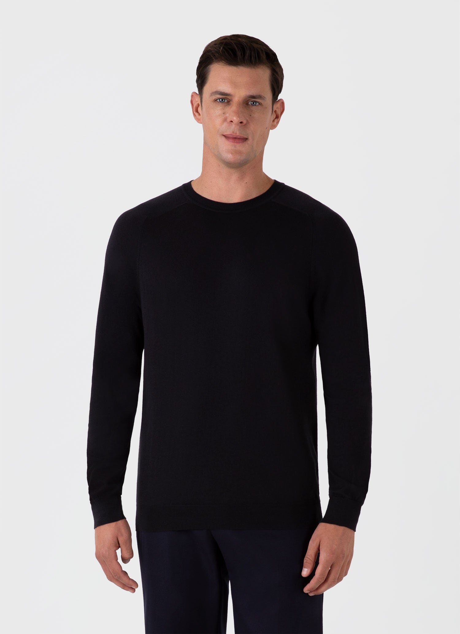 Men's Sea Island Cashmere Crew Neck Jumper in Black