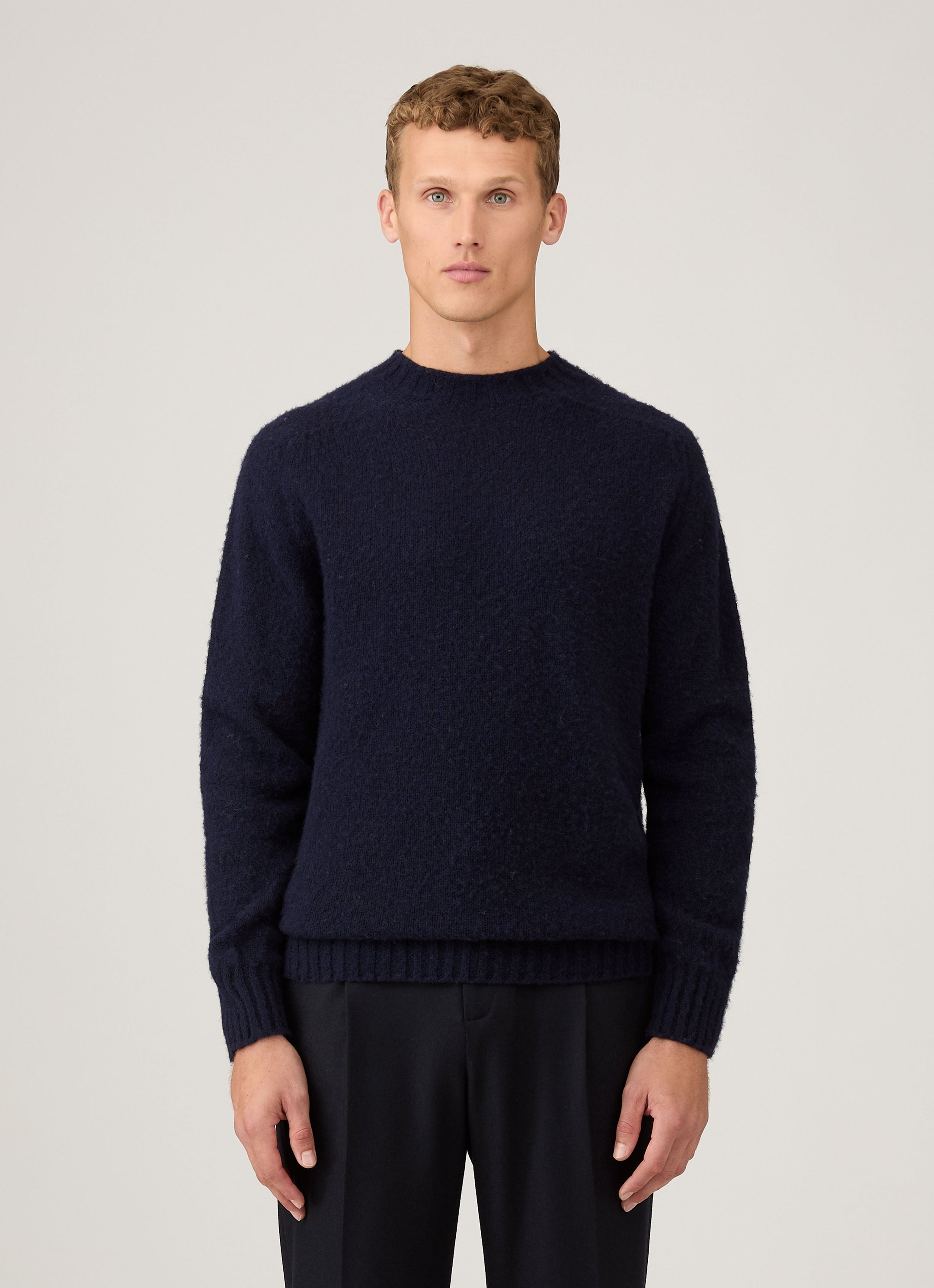 Men's Shetland Crew Neck Jumper in Navy