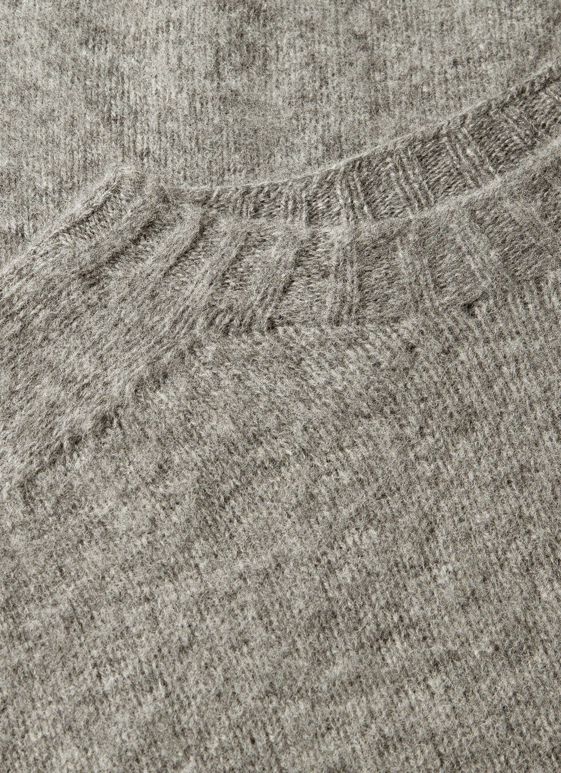 Men's Shetland Crew Neck Jumper in Mid Grey Melange