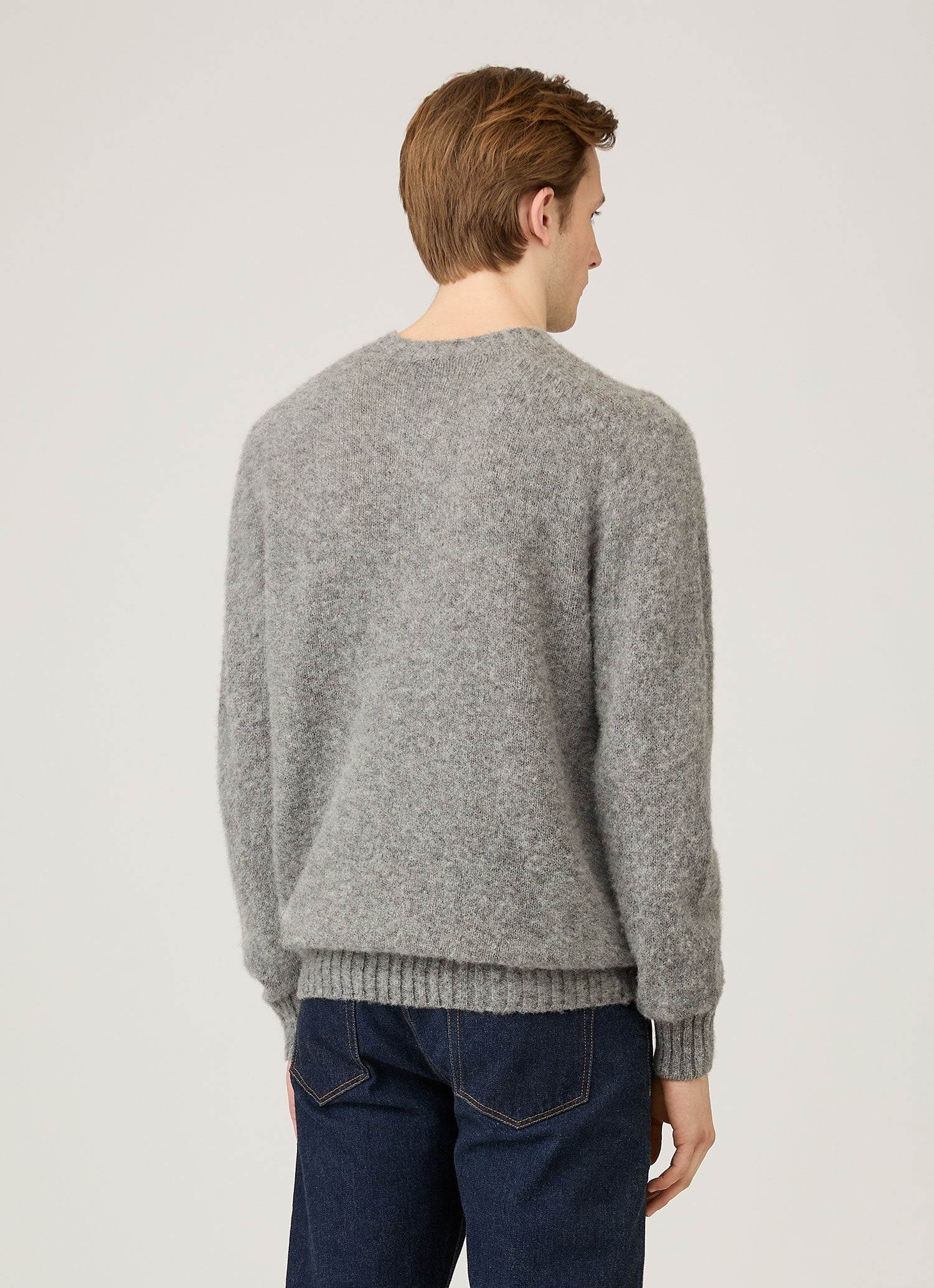 【SUNSPEL ニット Made in Scotland 】 Men's Lambswool Crew Neck Jumper in Black | Sunspel