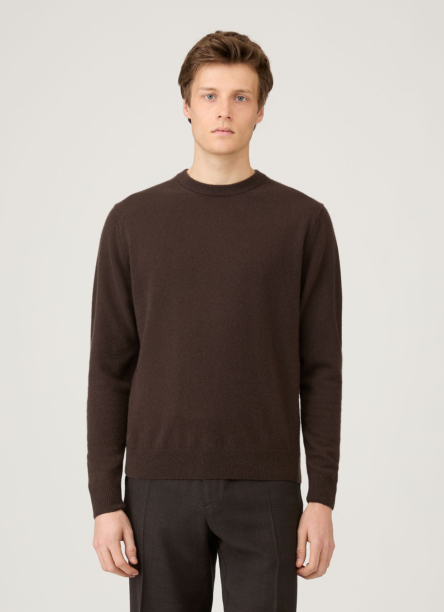 Men's Cashmere Crew Neck Jumper in Truffle | Sunspel